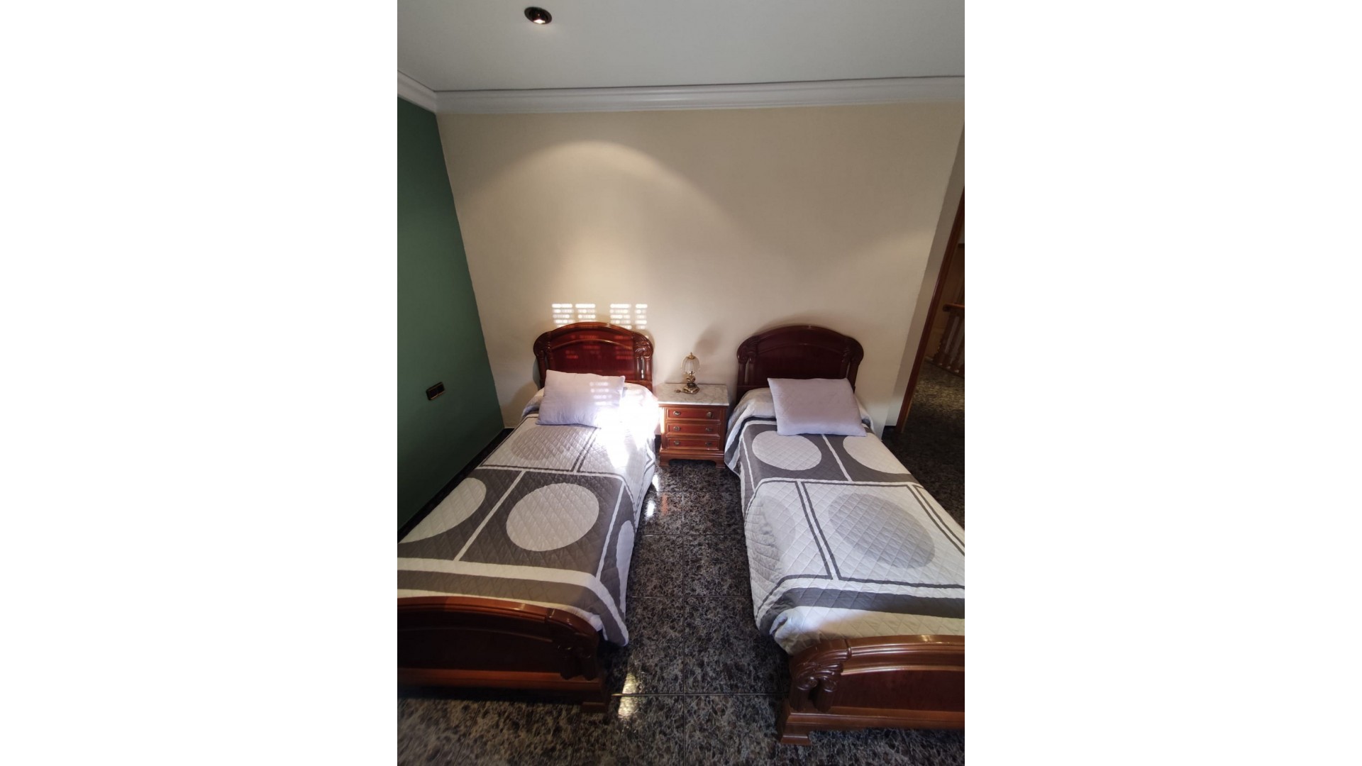 Revente - Maison de ville -
Hondón de los Fráiles