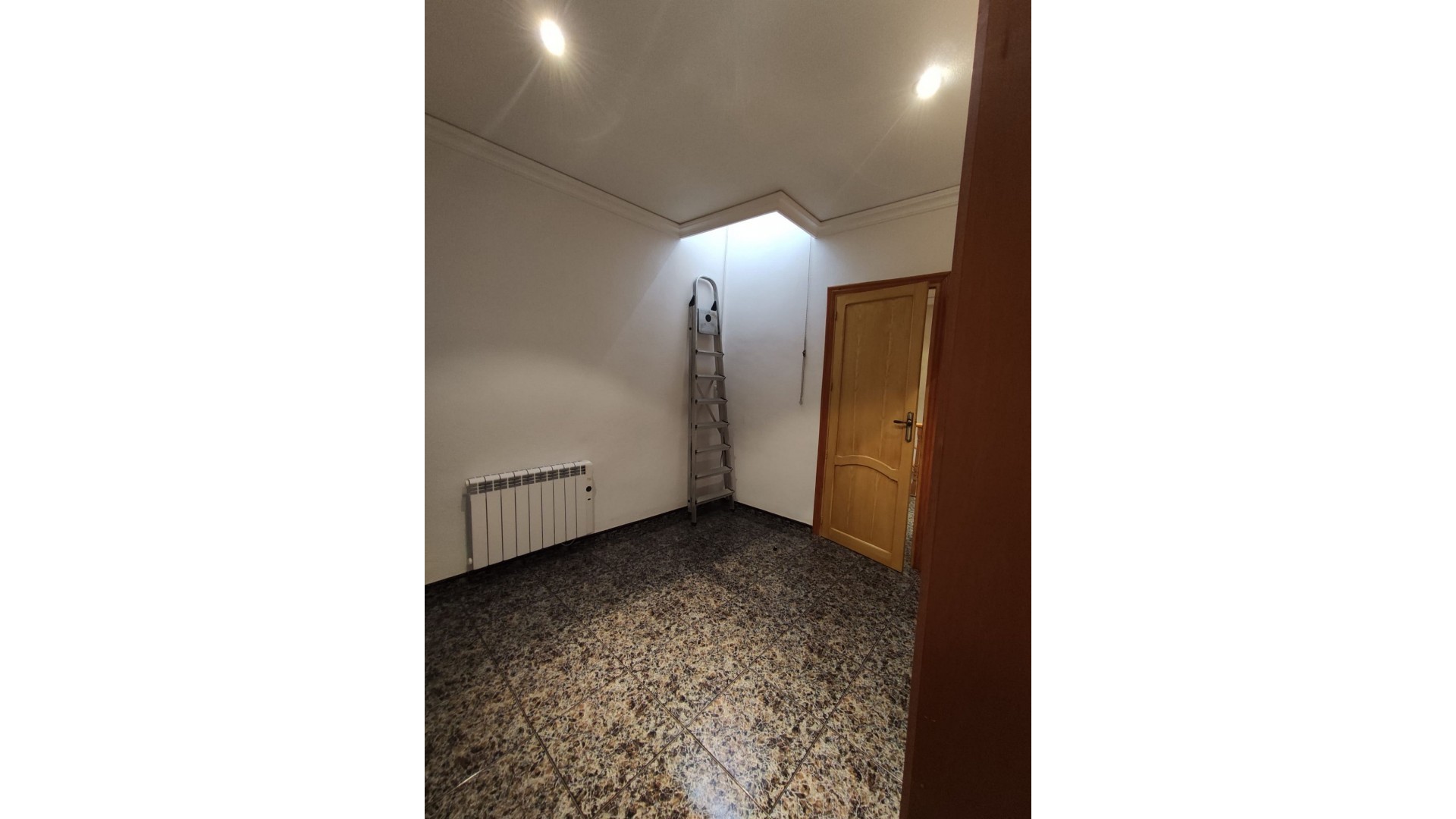 Revente - Maison de ville -
Hondón de los Fráiles