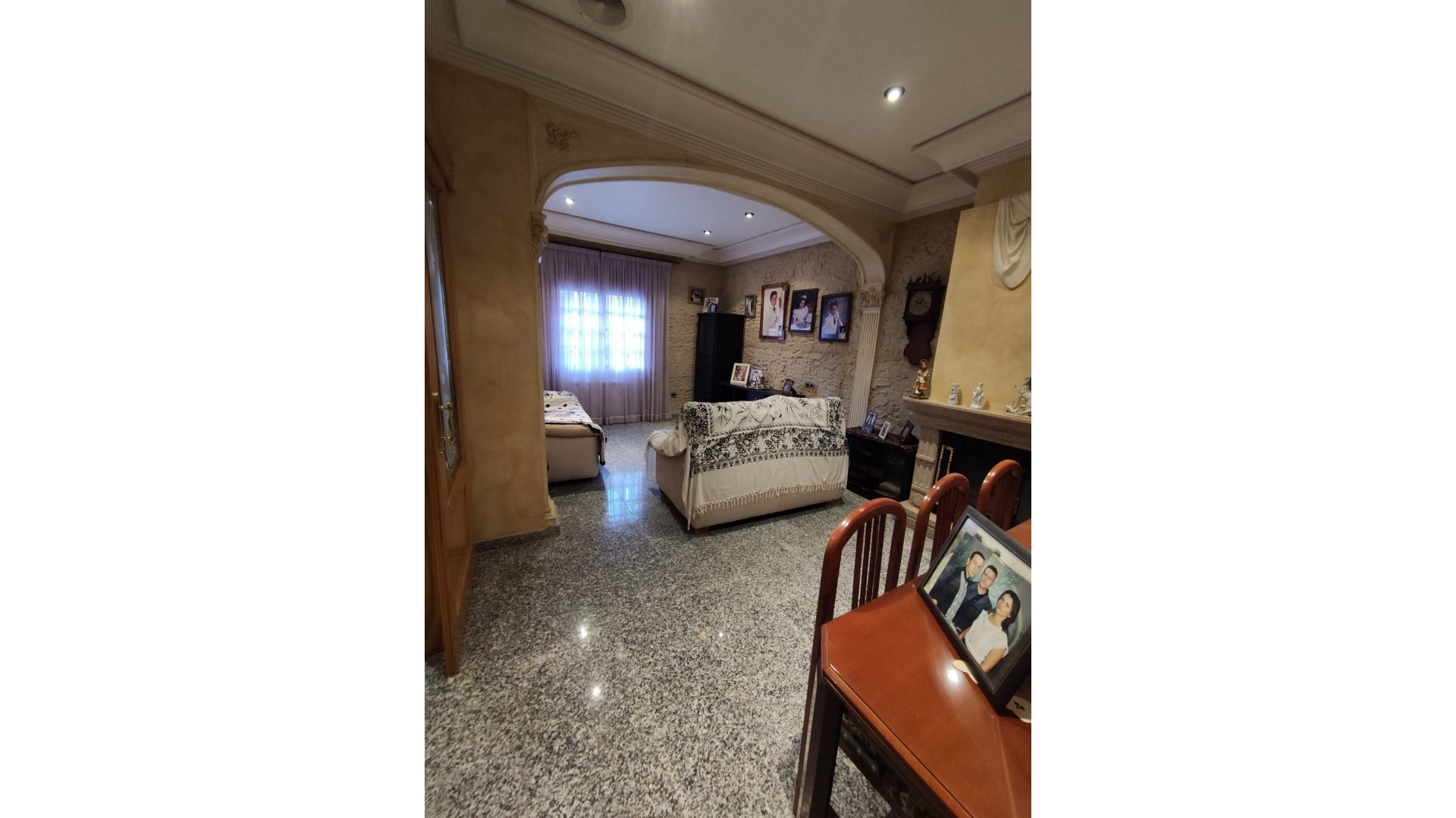 Revente - Maison de ville -
Hondón de los Fráiles