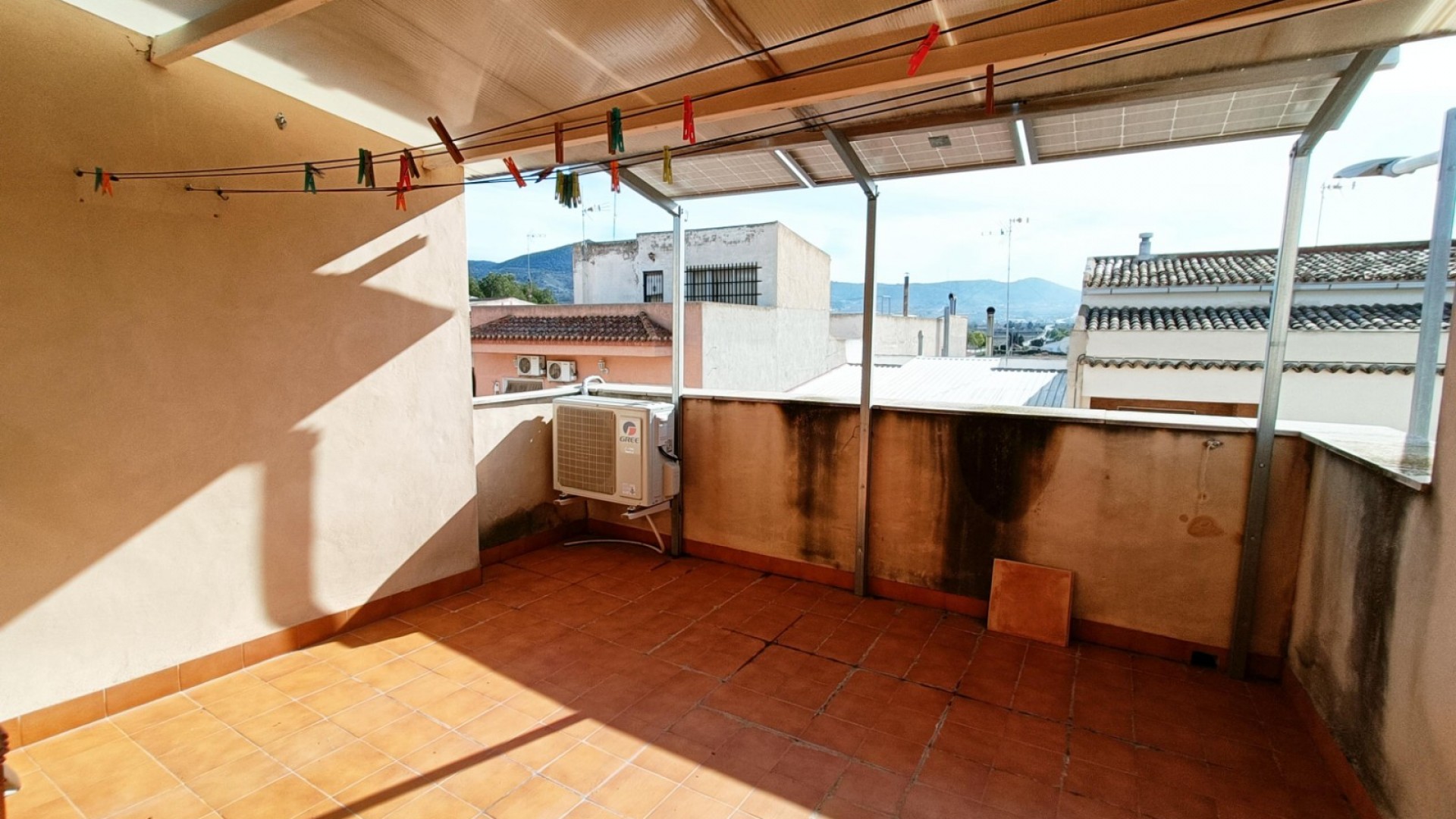 Revente - Maison de ville -
Hondón de los Fráiles