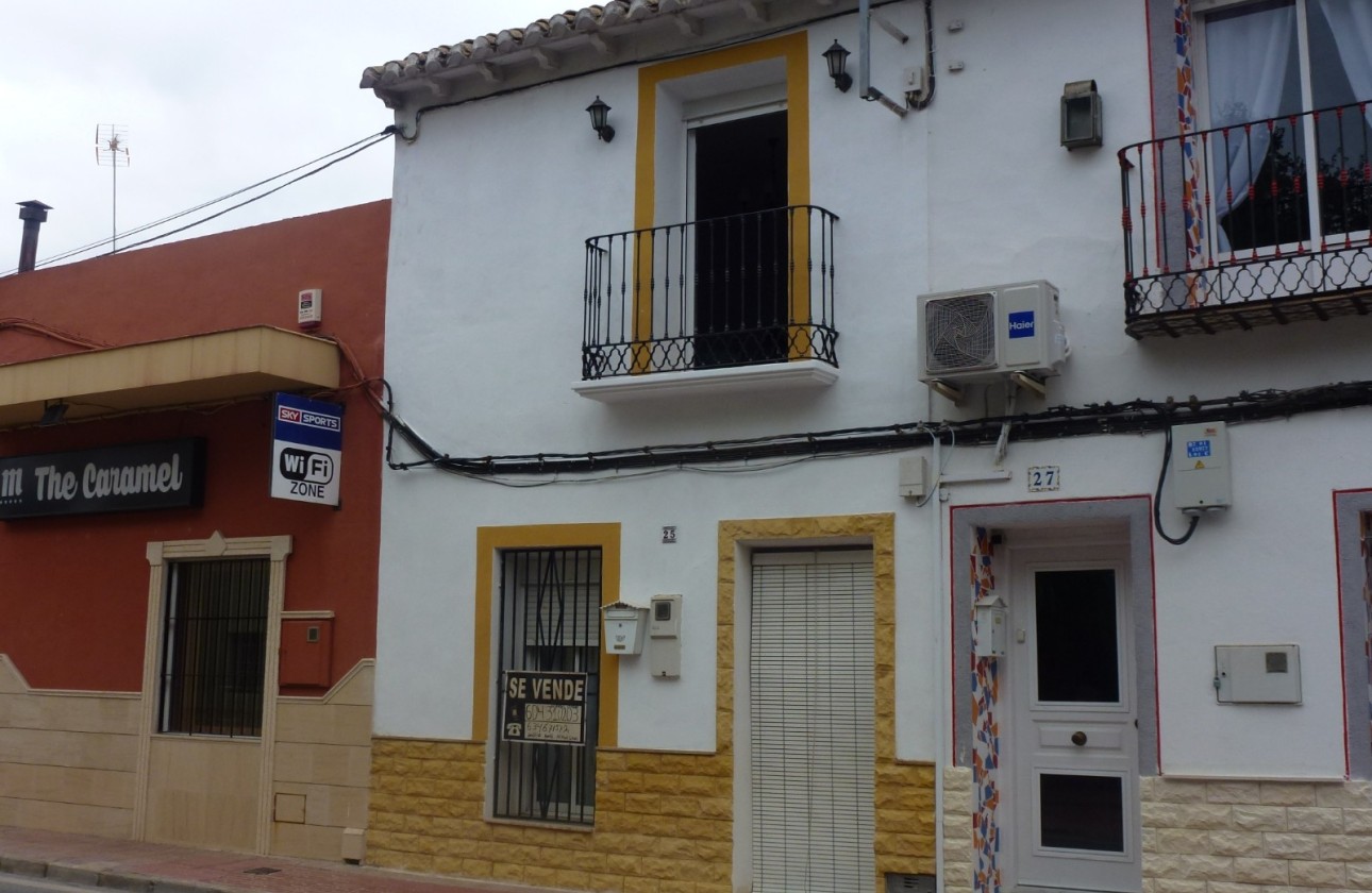 Revente - Maison de ville -
Hondón de los Fráiles
