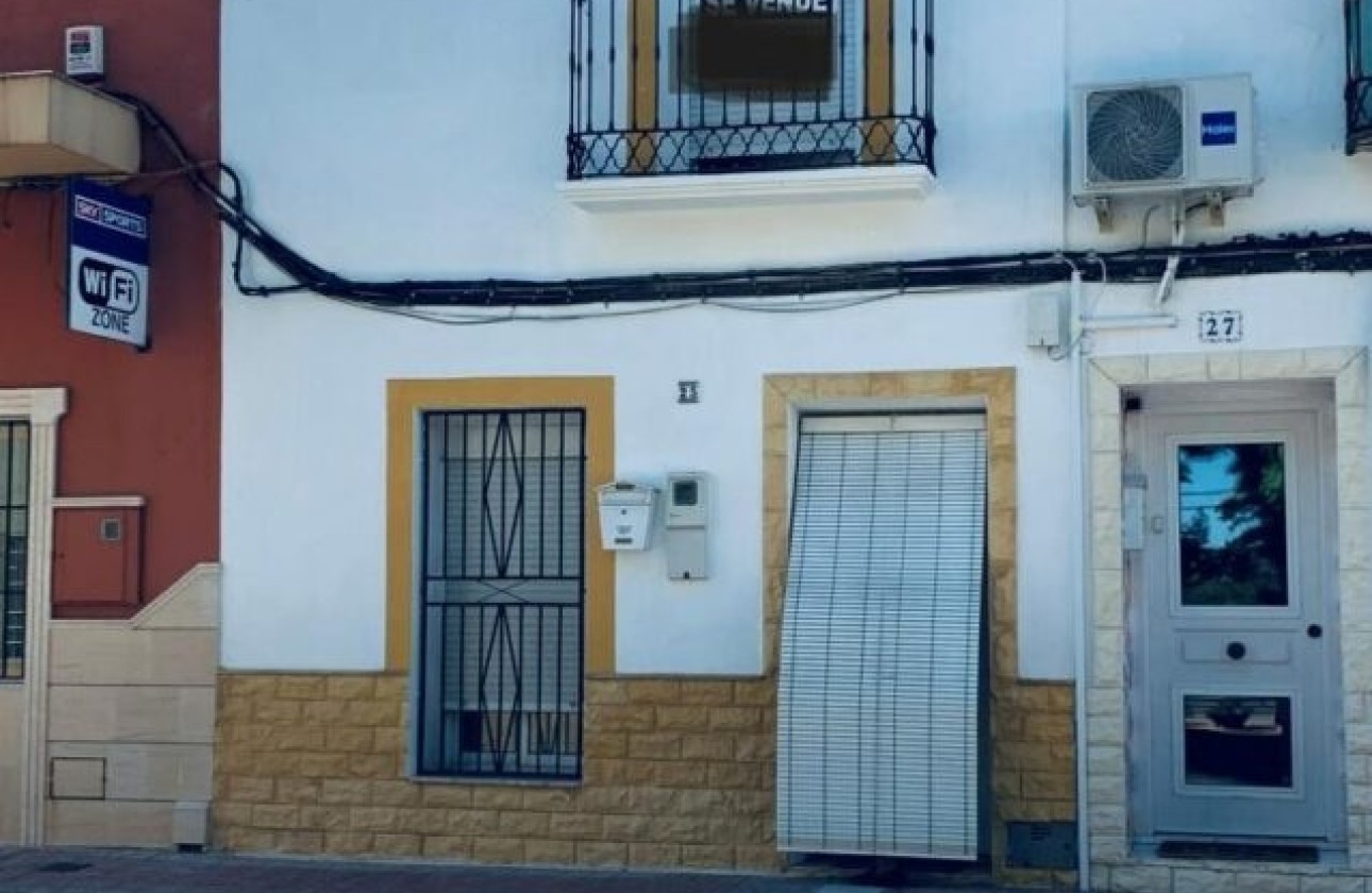 Revente - Maison de ville -
Hondón de los Fráiles