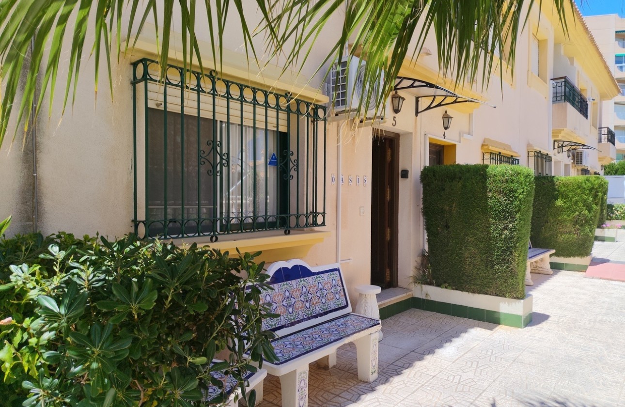 Revente - Maison de ville -
La Zenia - Costa Blanca