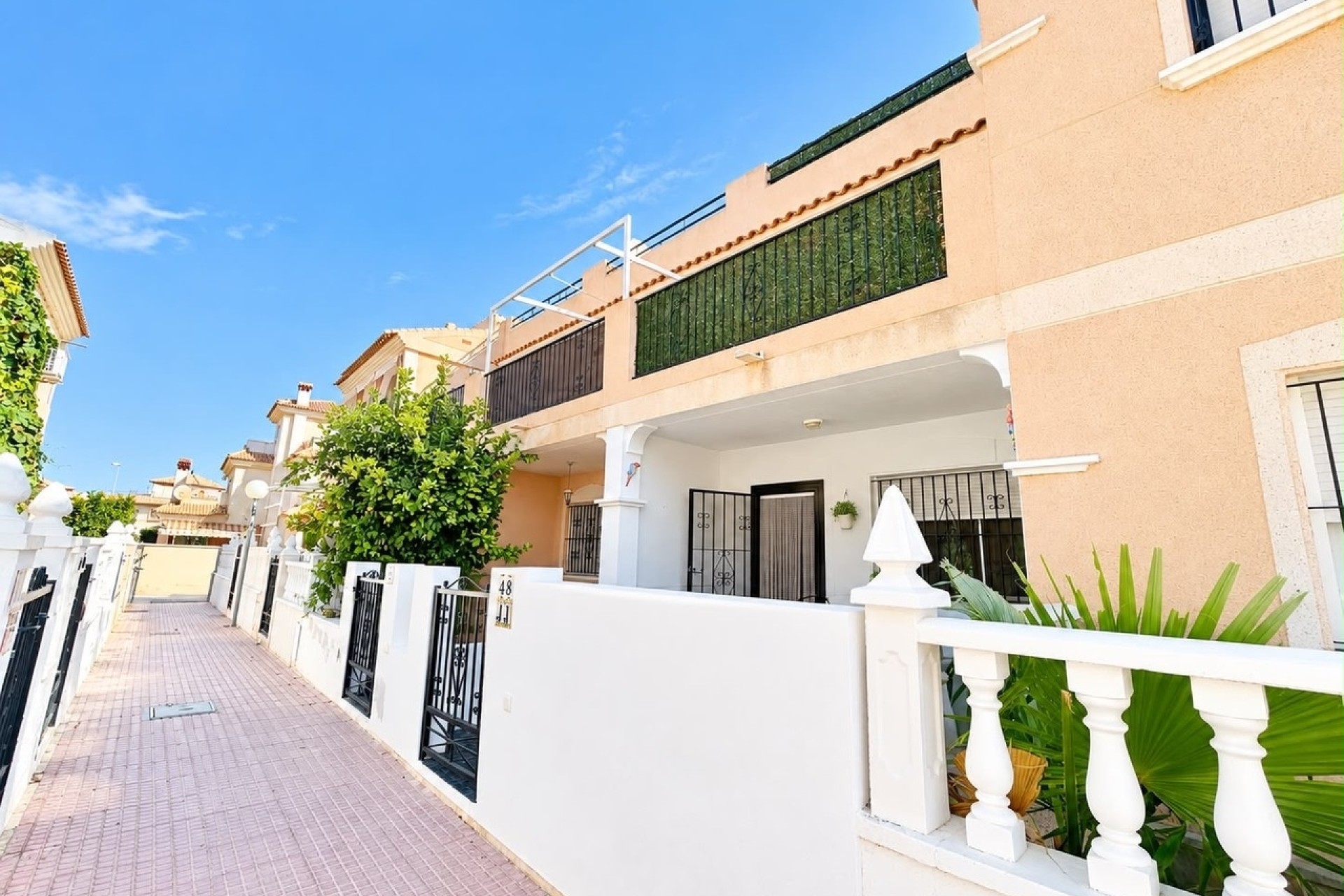 Revente - Maison de ville -
La Zenia