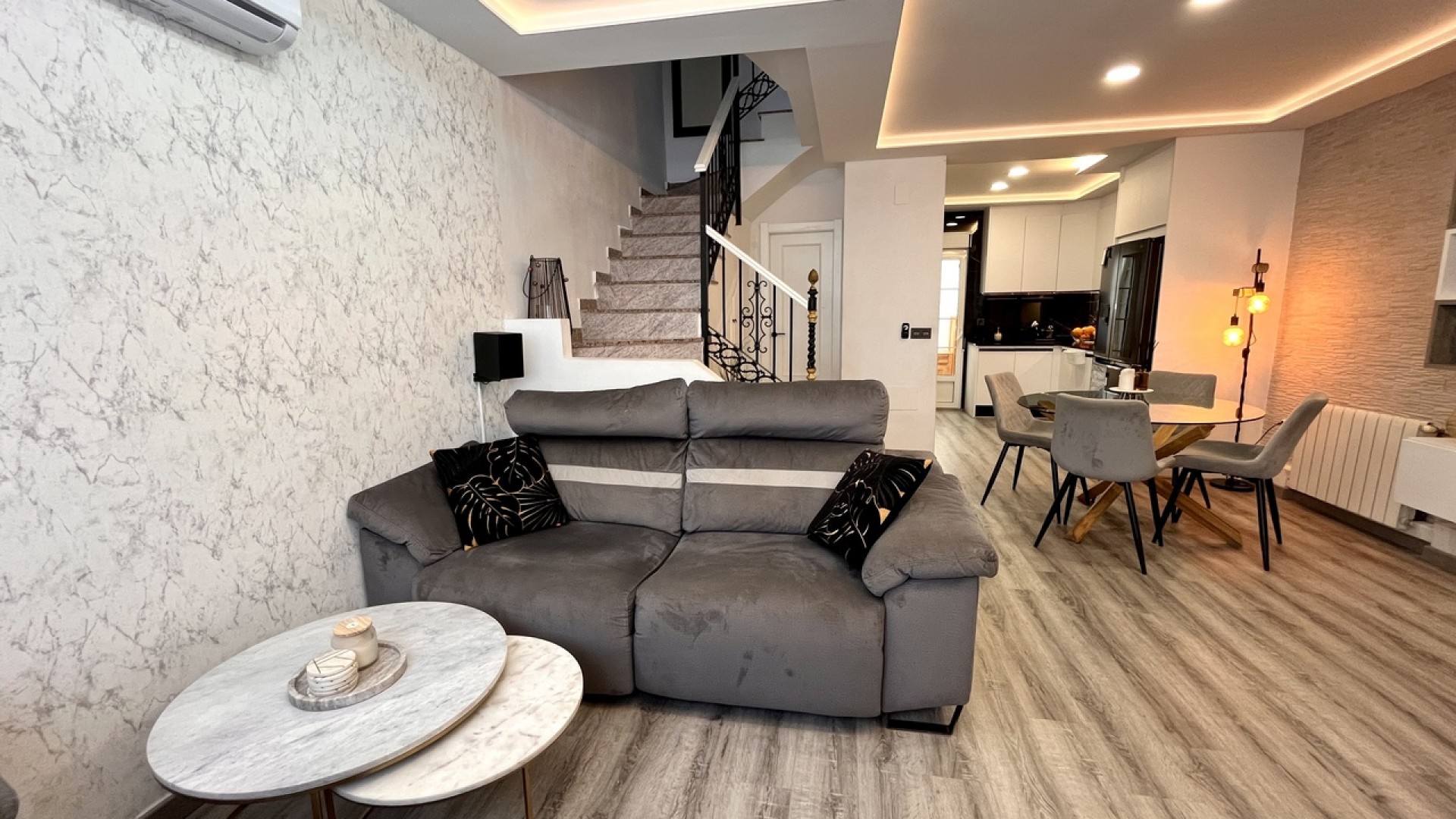 Revente - Maison de ville -
Los Dolses