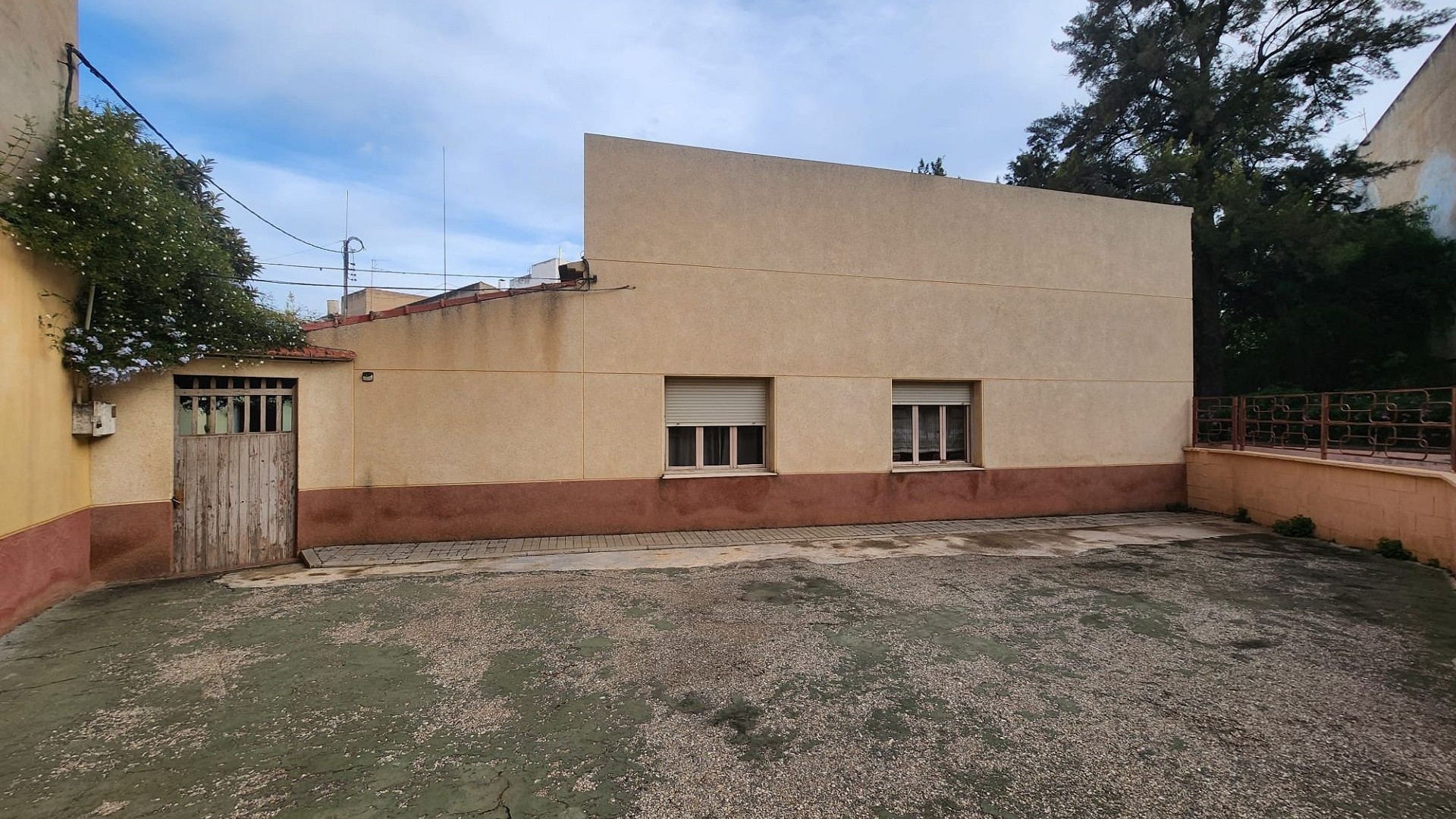 Revente - Maison de ville -
Monóvar