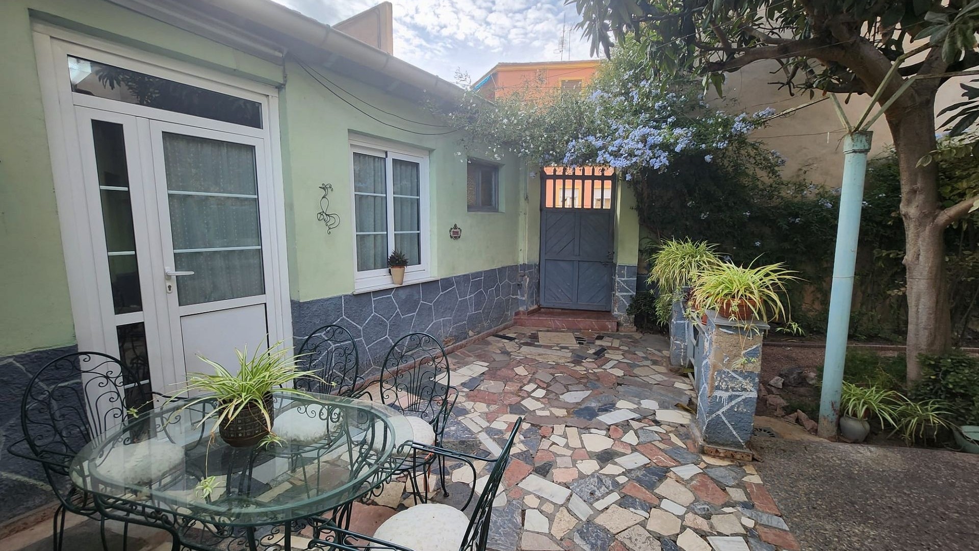 Revente - Maison de ville -
Monóvar