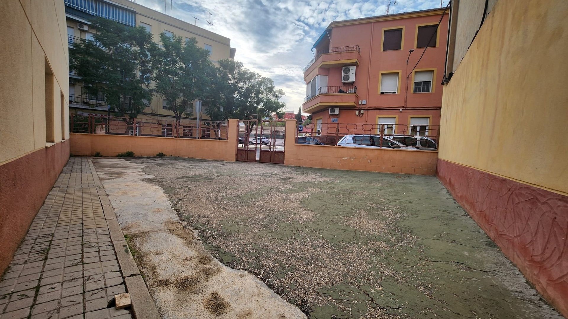 Revente - Maison de ville -
Monóvar