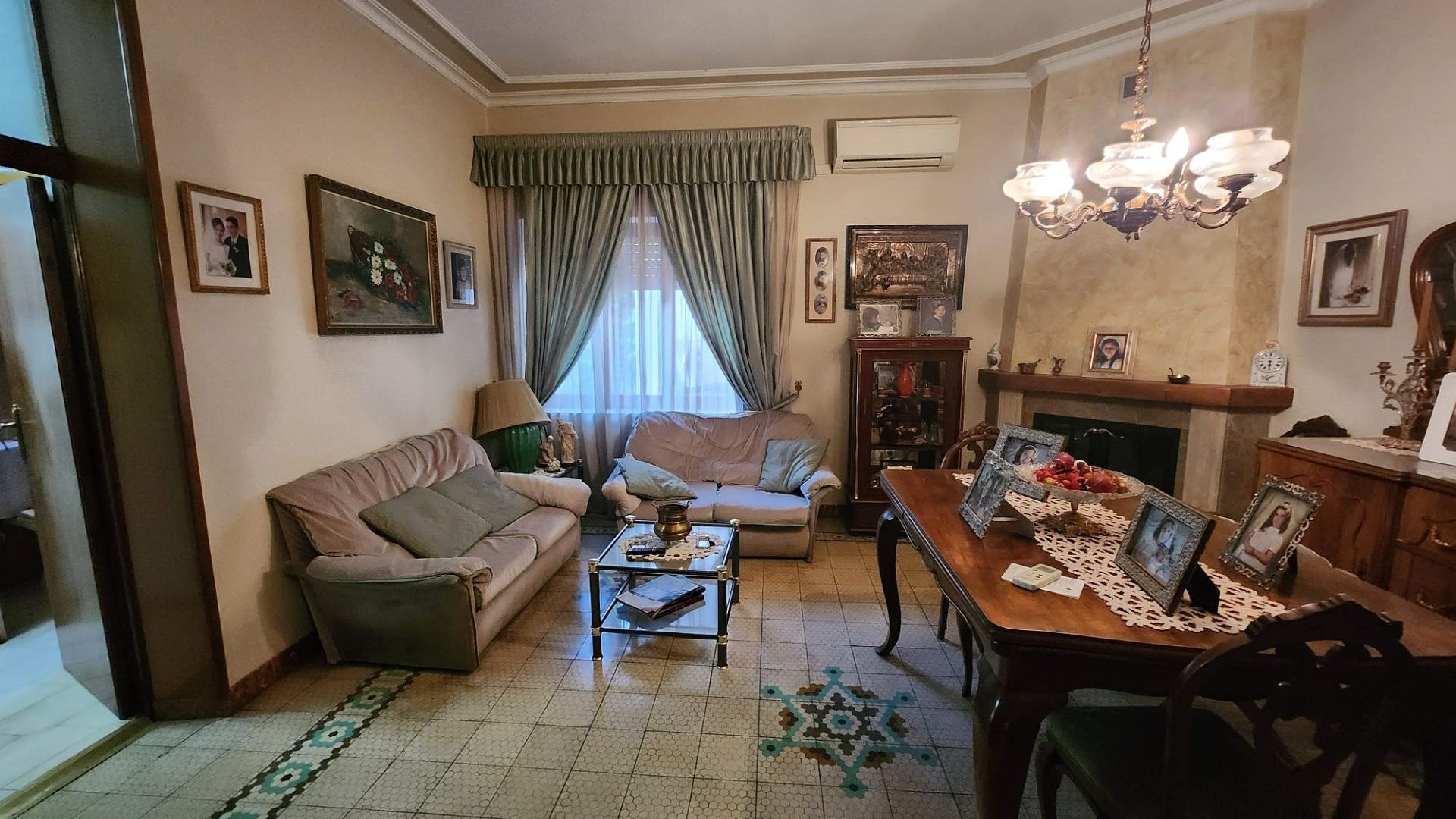 Revente - Maison de ville -
Monóvar