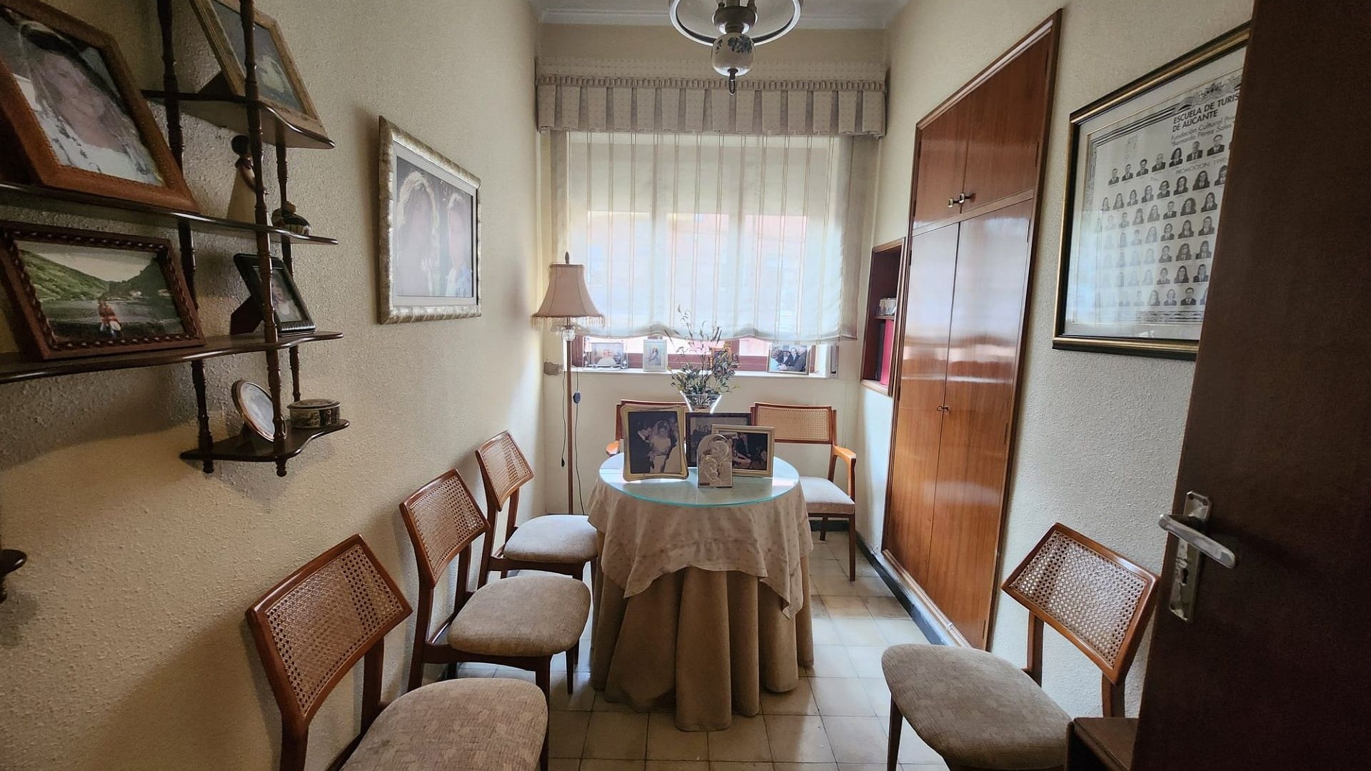 Revente - Maison de ville -
Monóvar