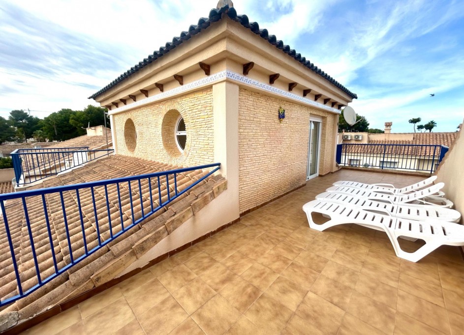 Revente - Maison de ville -
Orihuela Costa - Campoamor