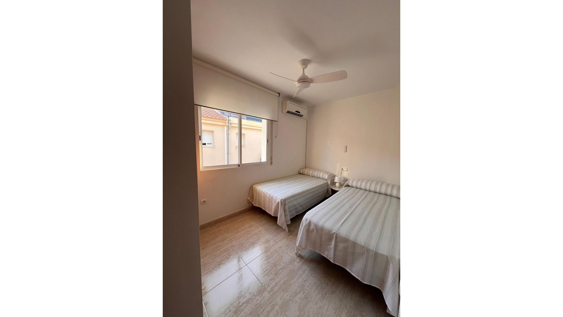 Revente - Maison de ville -
Orihuela Costa - Campoamor