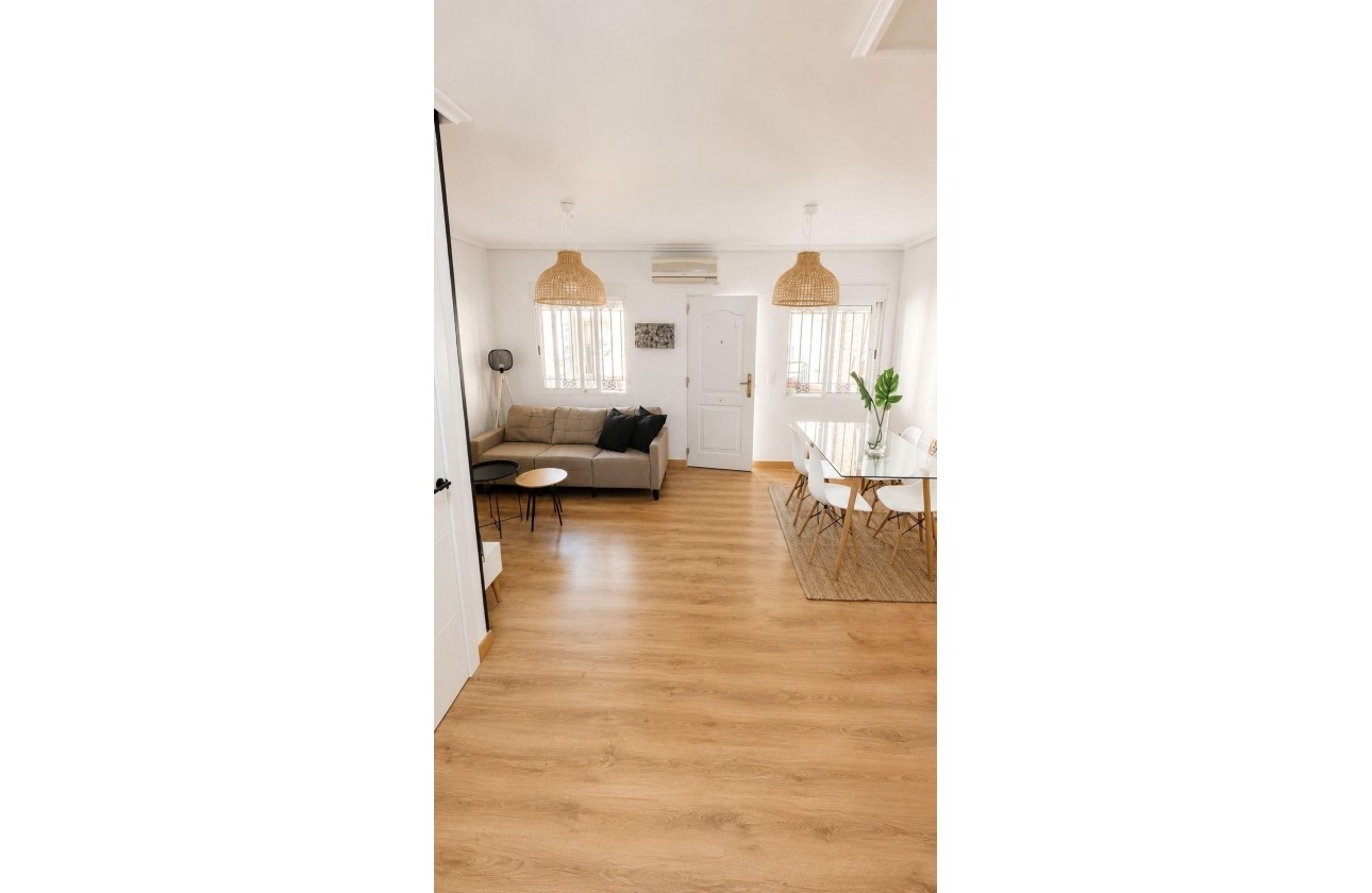 Revente - Maison de ville -
Orihuela Costa - La Zenia
