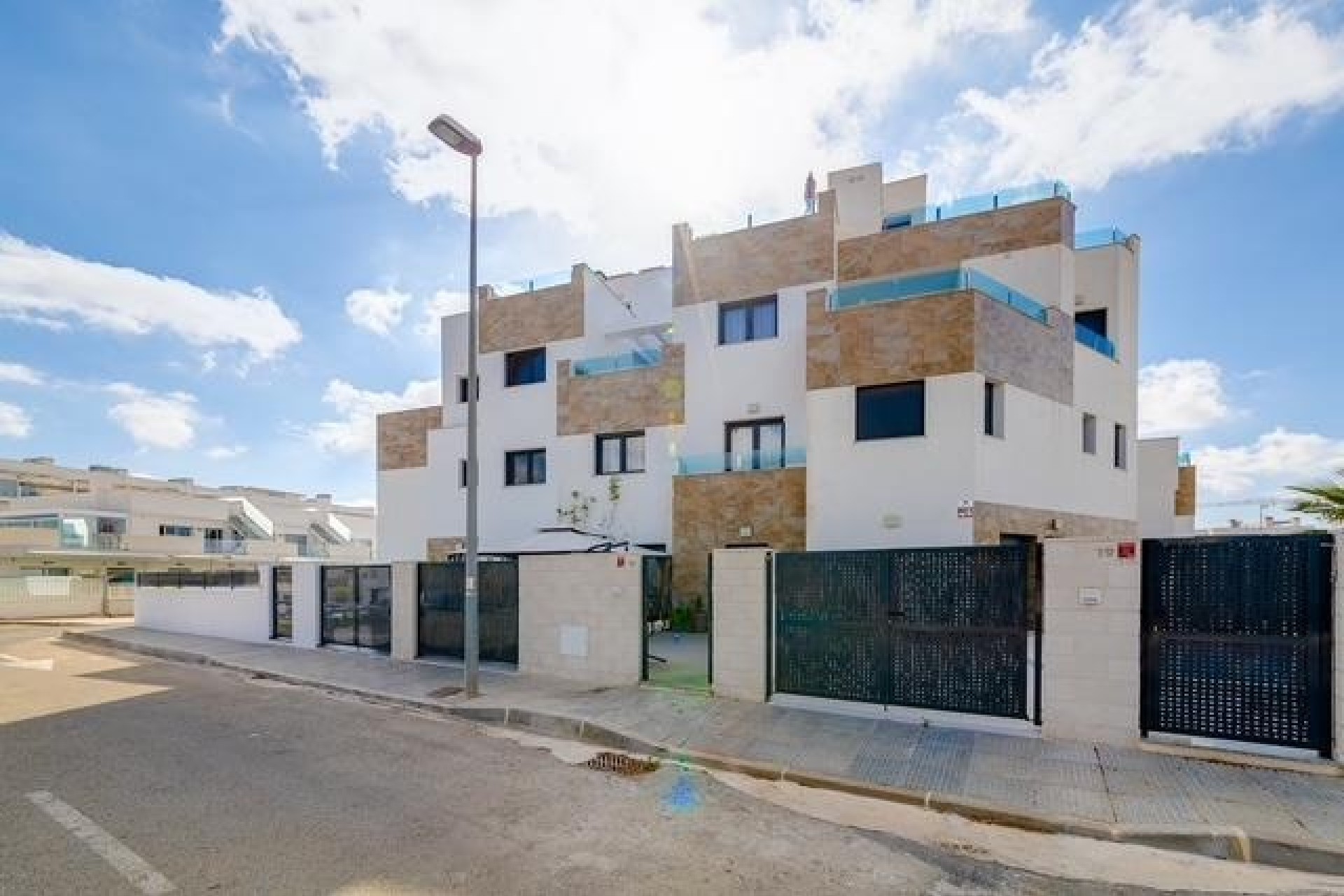 Revente - Maison de ville -
Orihuela Costa - Las Filipinas
