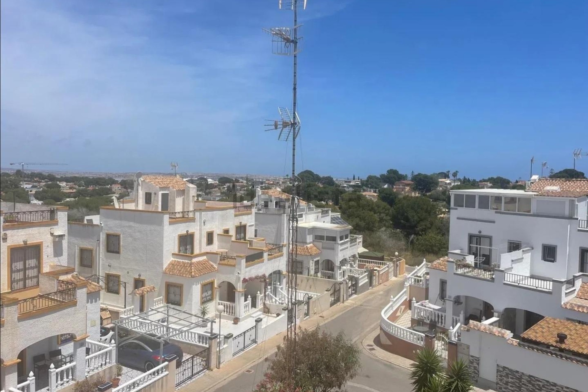 Revente - Maison de ville -
Orihuela Costa - Los Almendros-la Florida