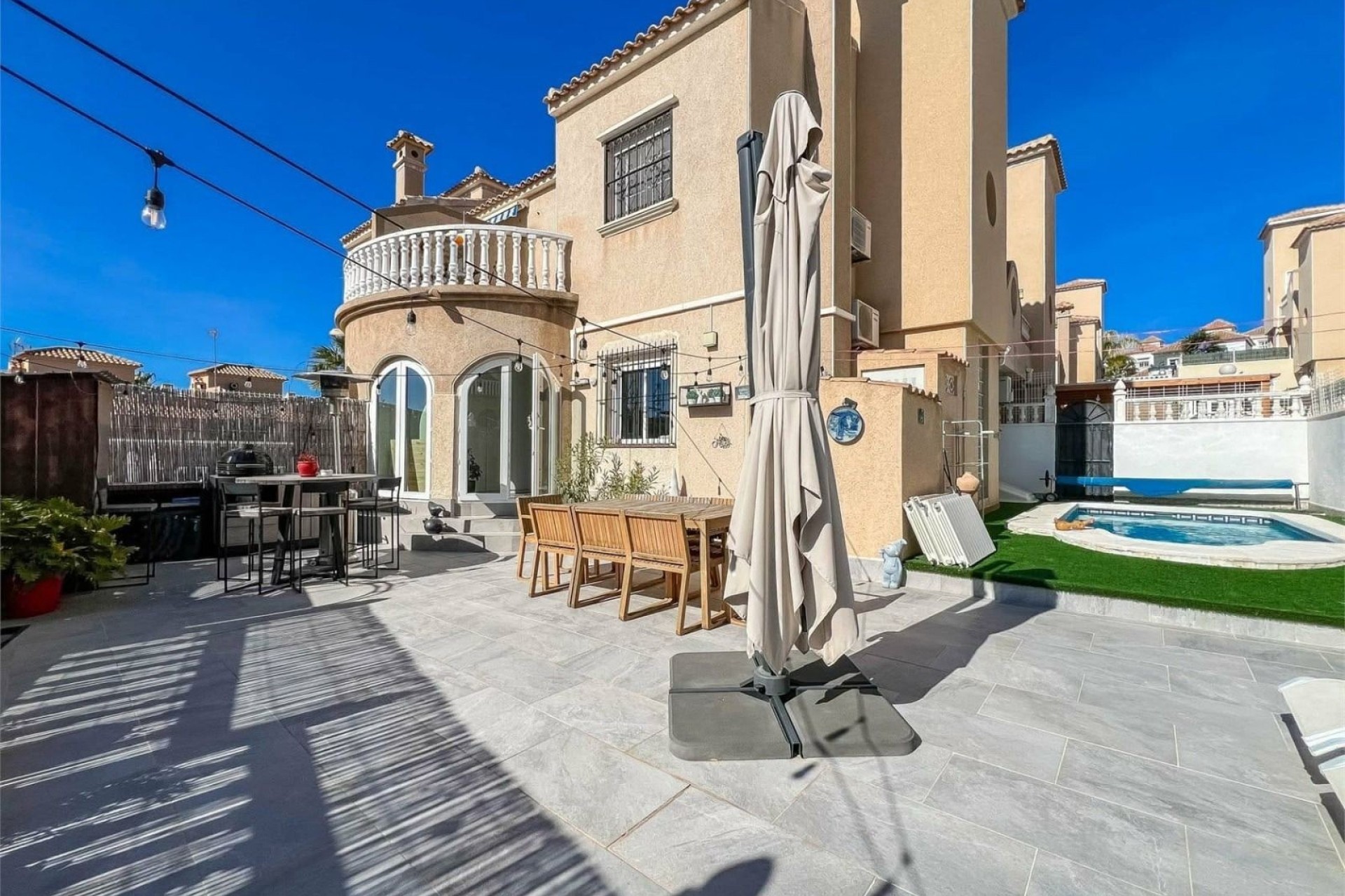 Revente - Maison de ville -
Orihuela Costa - Villamartín