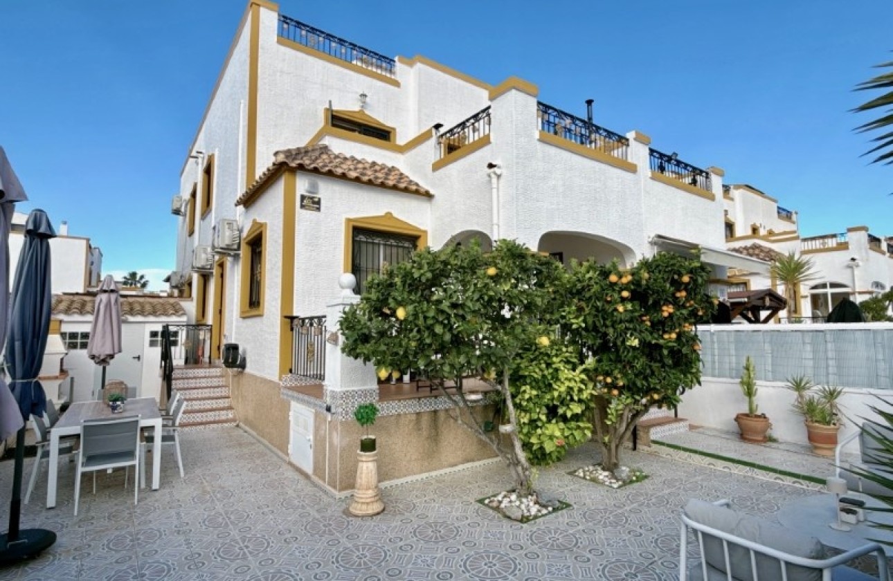 Revente - Maison de ville -
Orihuela - Desamparados - Hurchillo - Torremendo