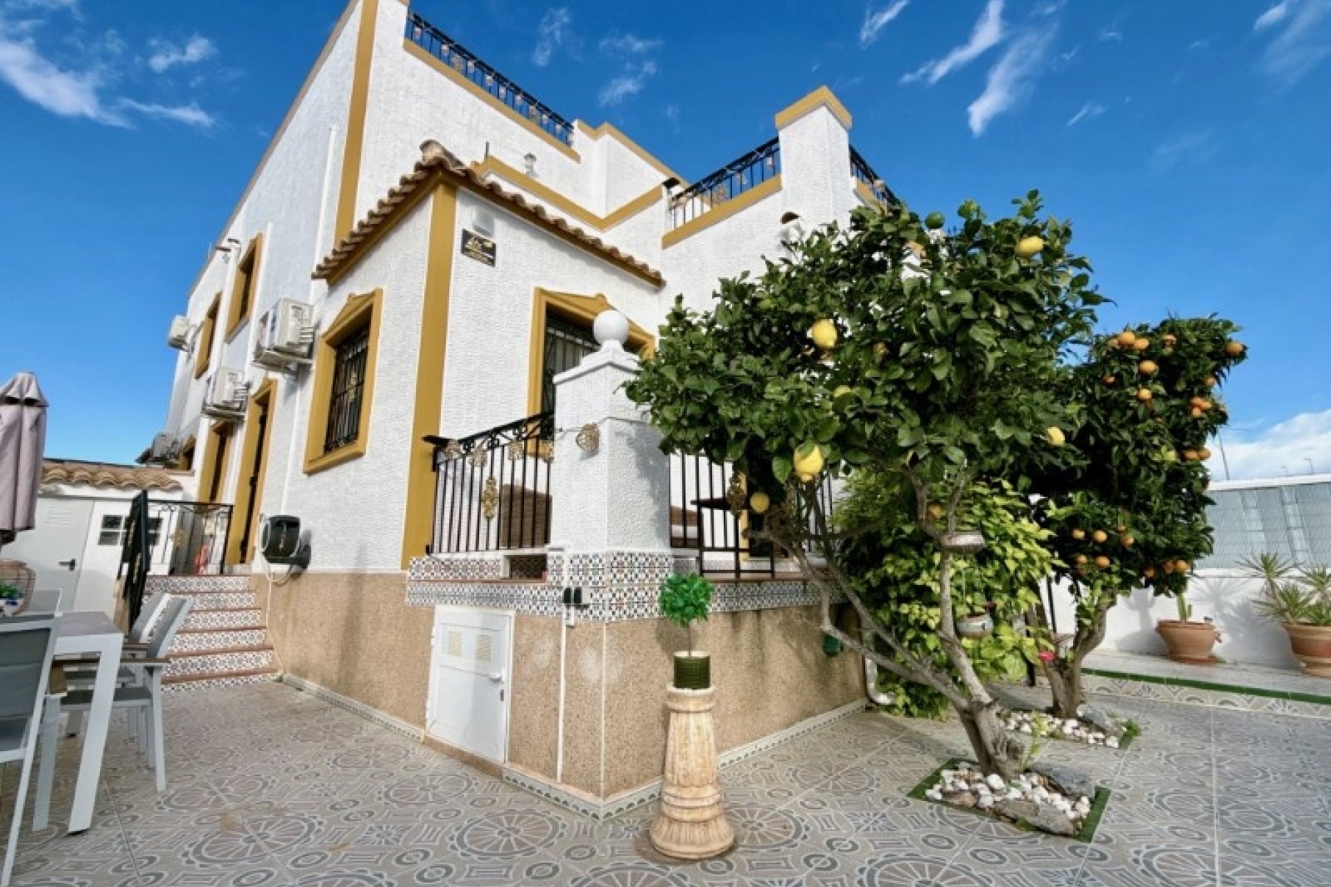 Revente - Maison de ville -
Orihuela - Desamparados - Hurchillo - Torremendo