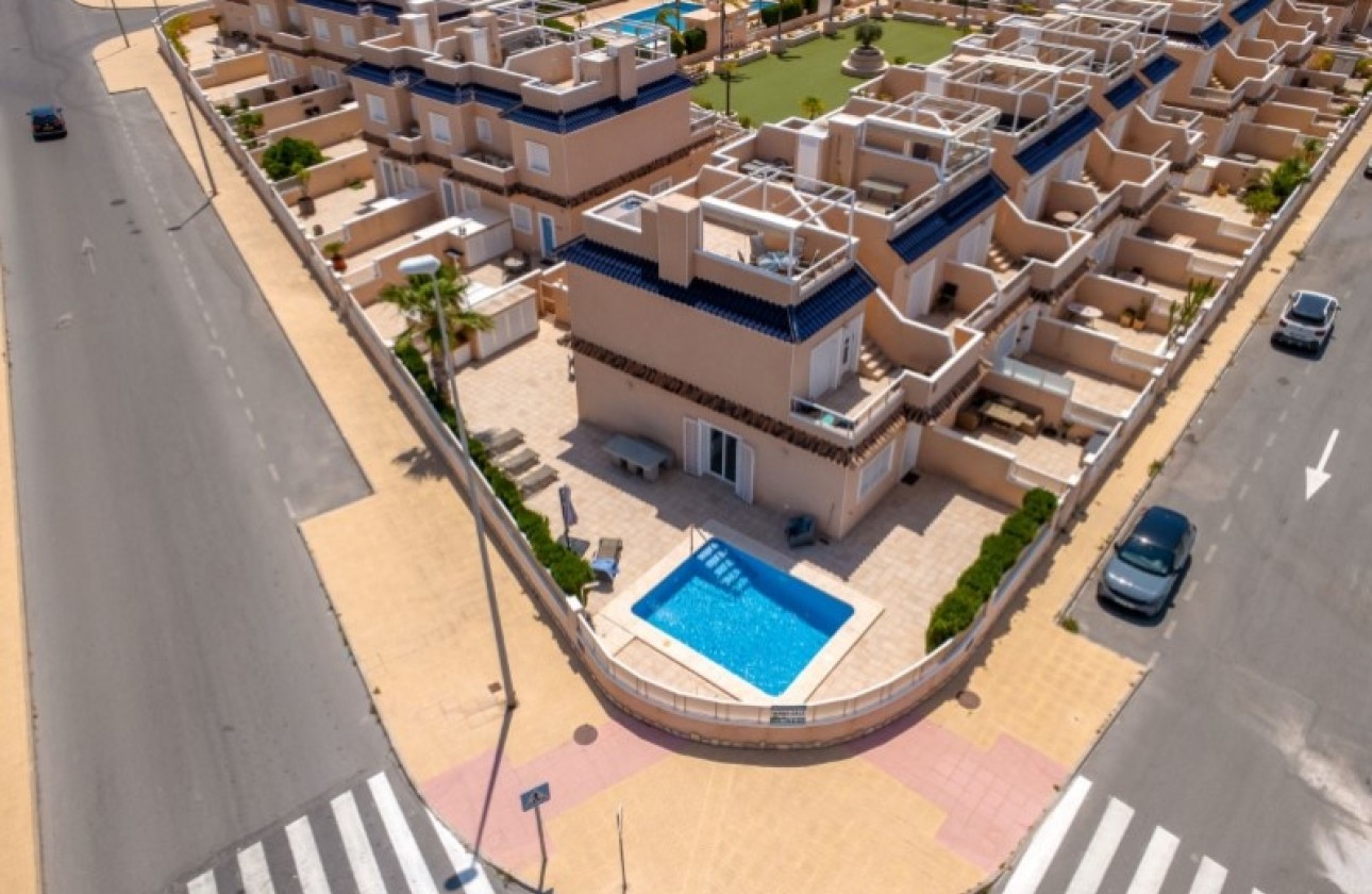 Revente - Maison de ville -
Orihuela - Inland