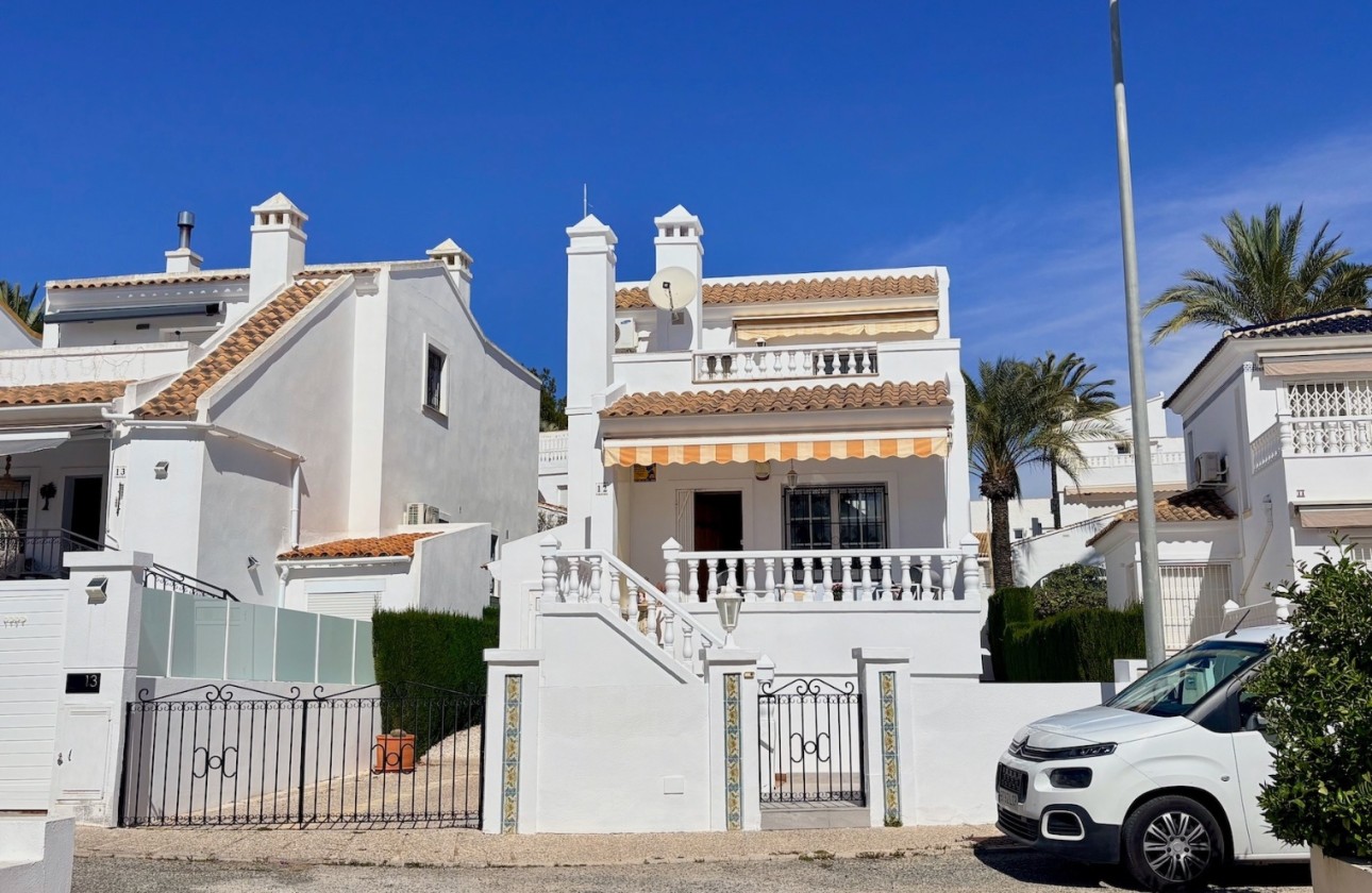 Revente - Maison de ville -
Orihuela - Villamartin