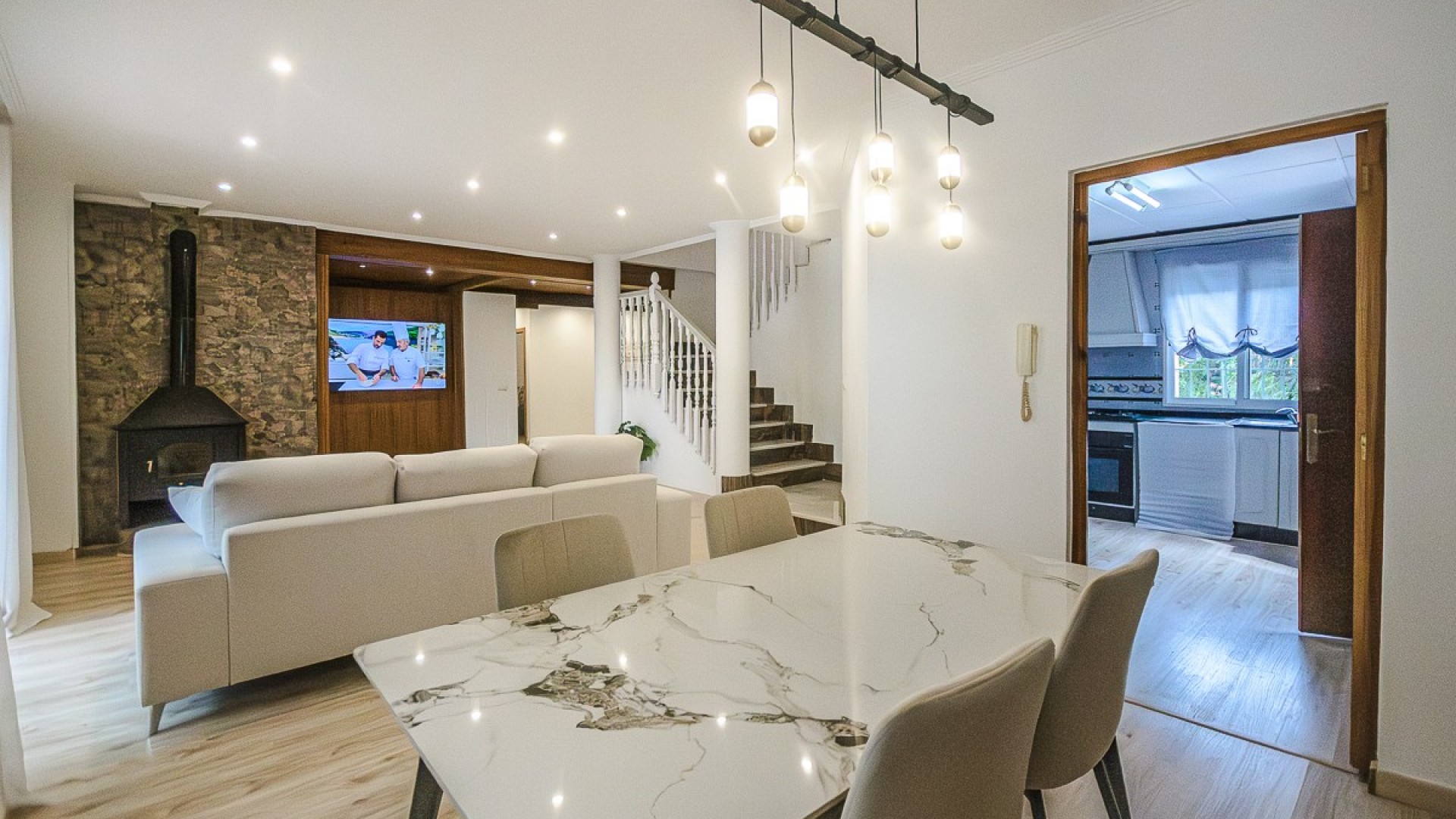 Revente - Maison de ville -
Orihuela