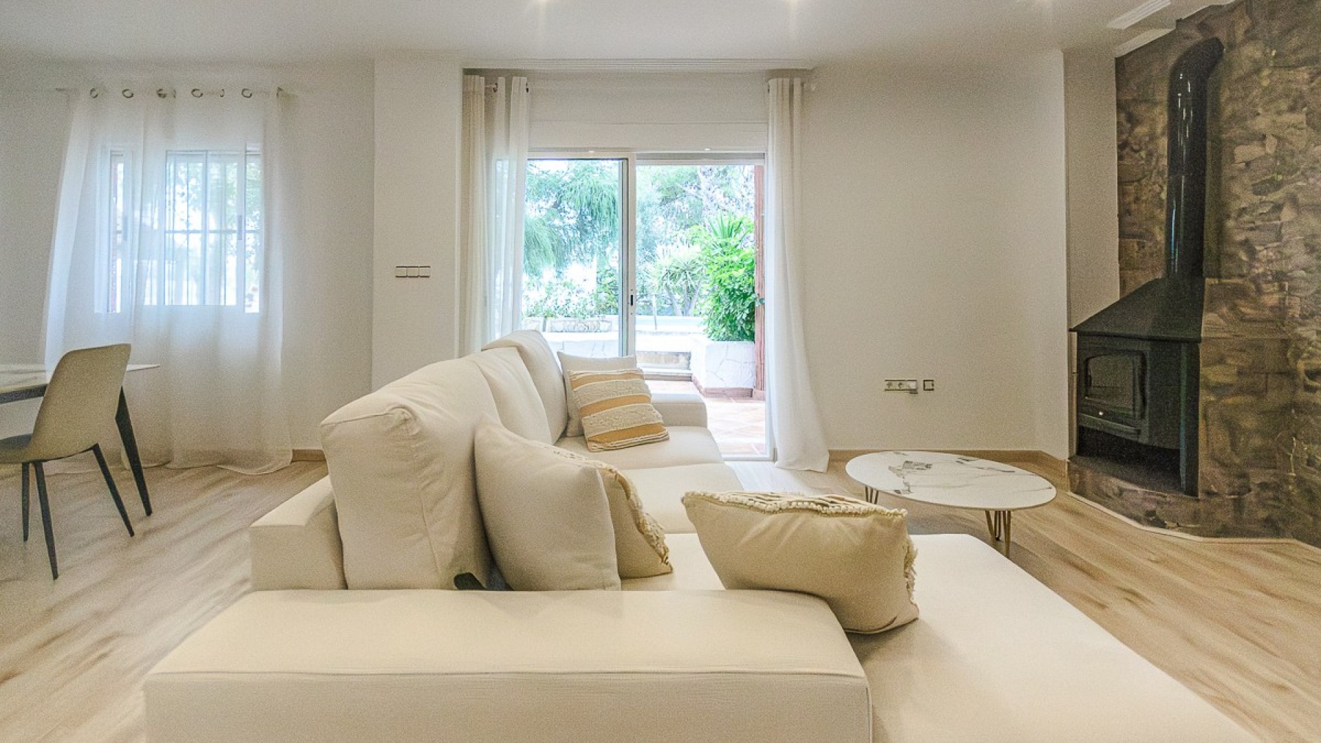 Revente - Maison de ville -
Orihuela