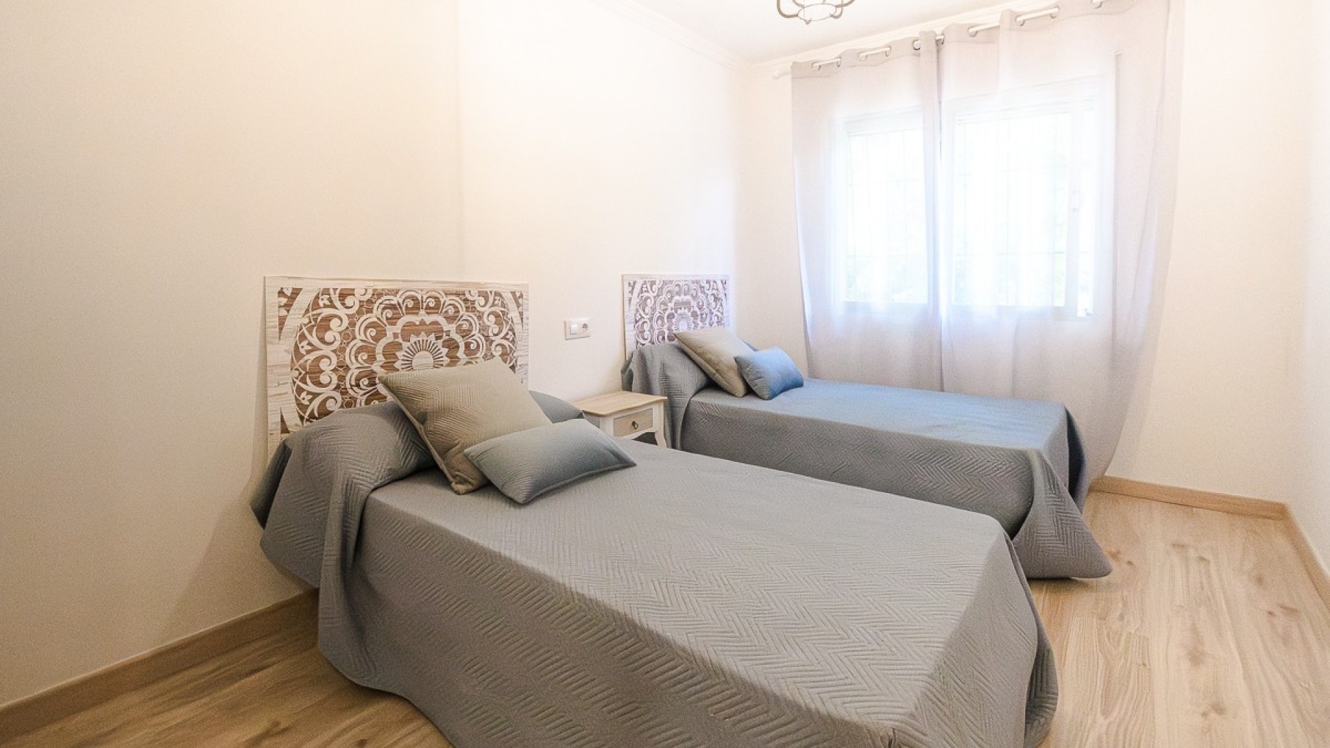 Revente - Maison de ville -
Orihuela