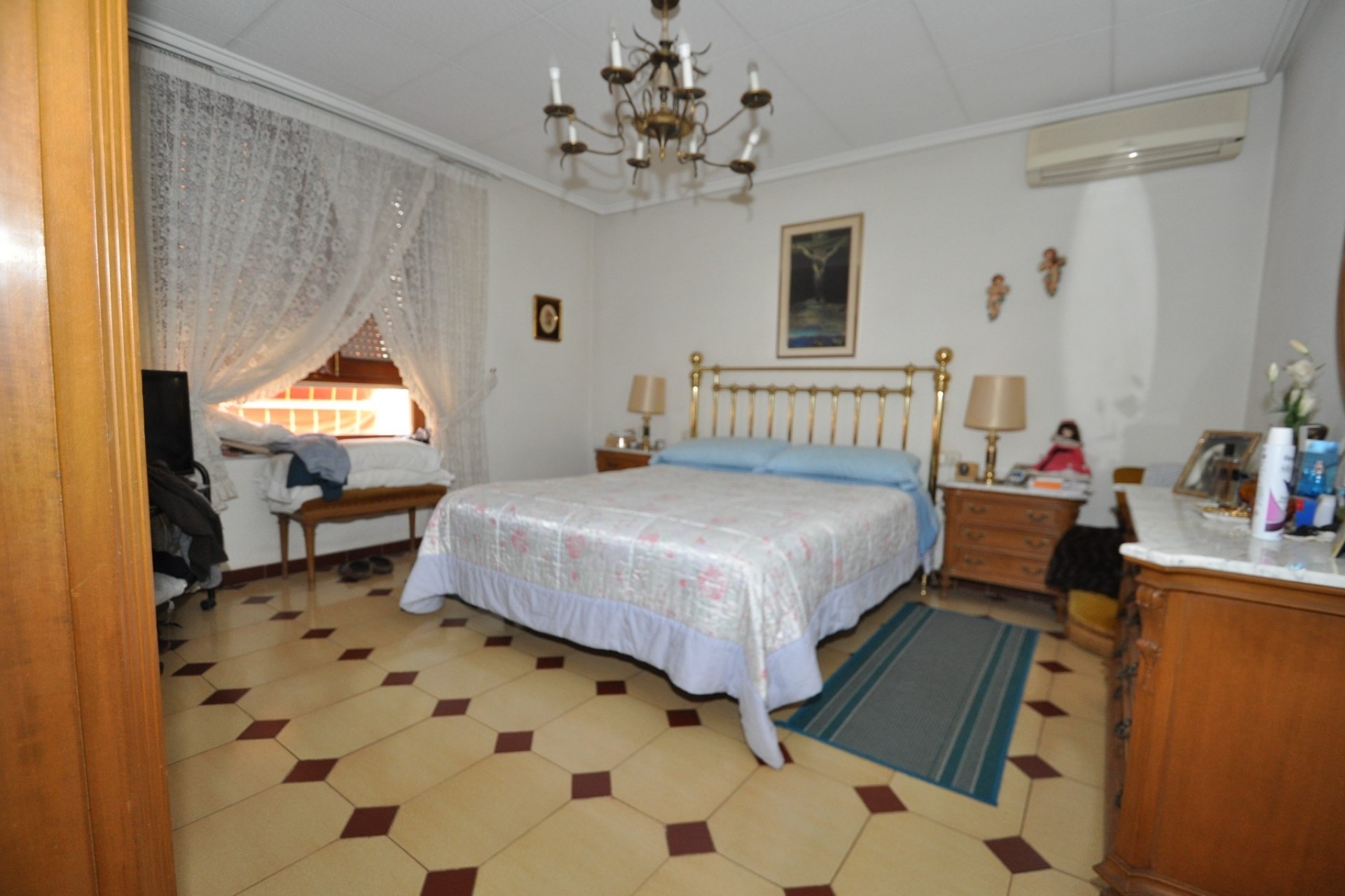 Revente - Maison de ville -
Petrer - Inland