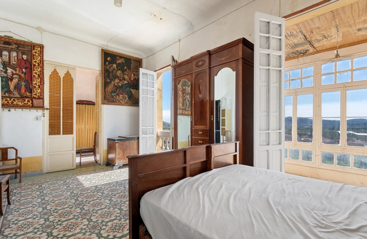 Revente - Maison de ville -
Pinoso - Inland