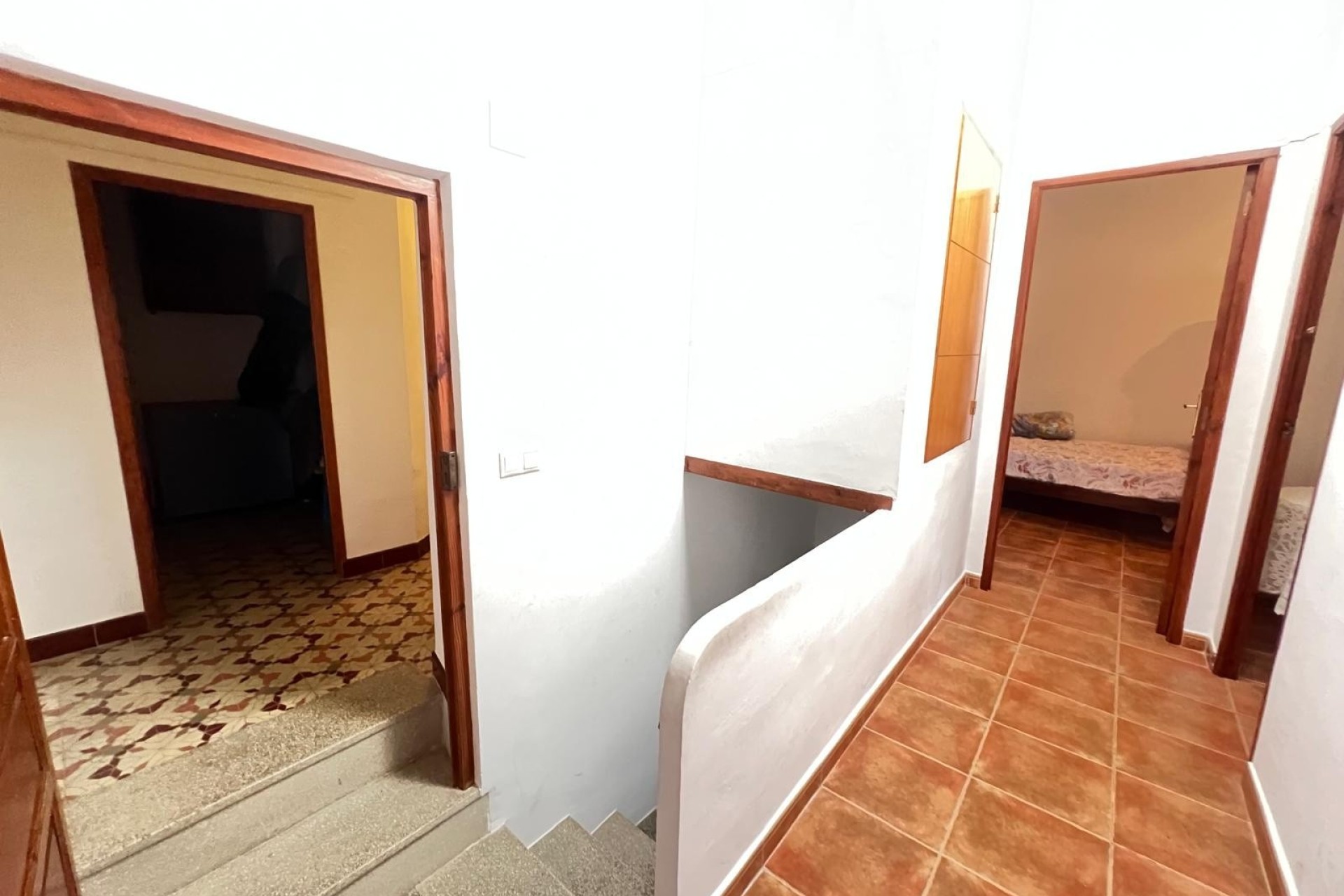 Revente - Maison de ville -
Pinoso - Inland
