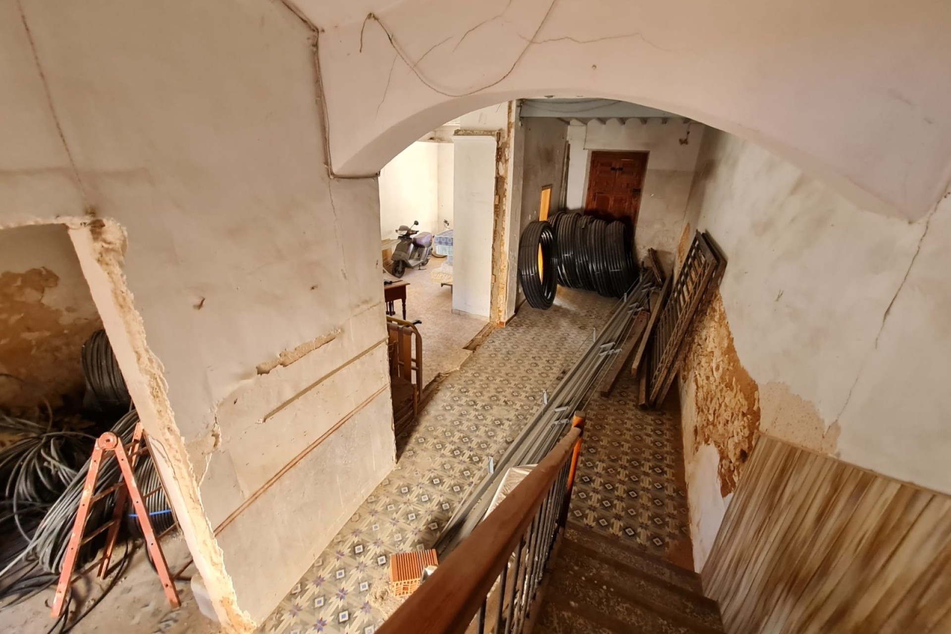 Revente - Maison de ville -
Pinoso - Inland