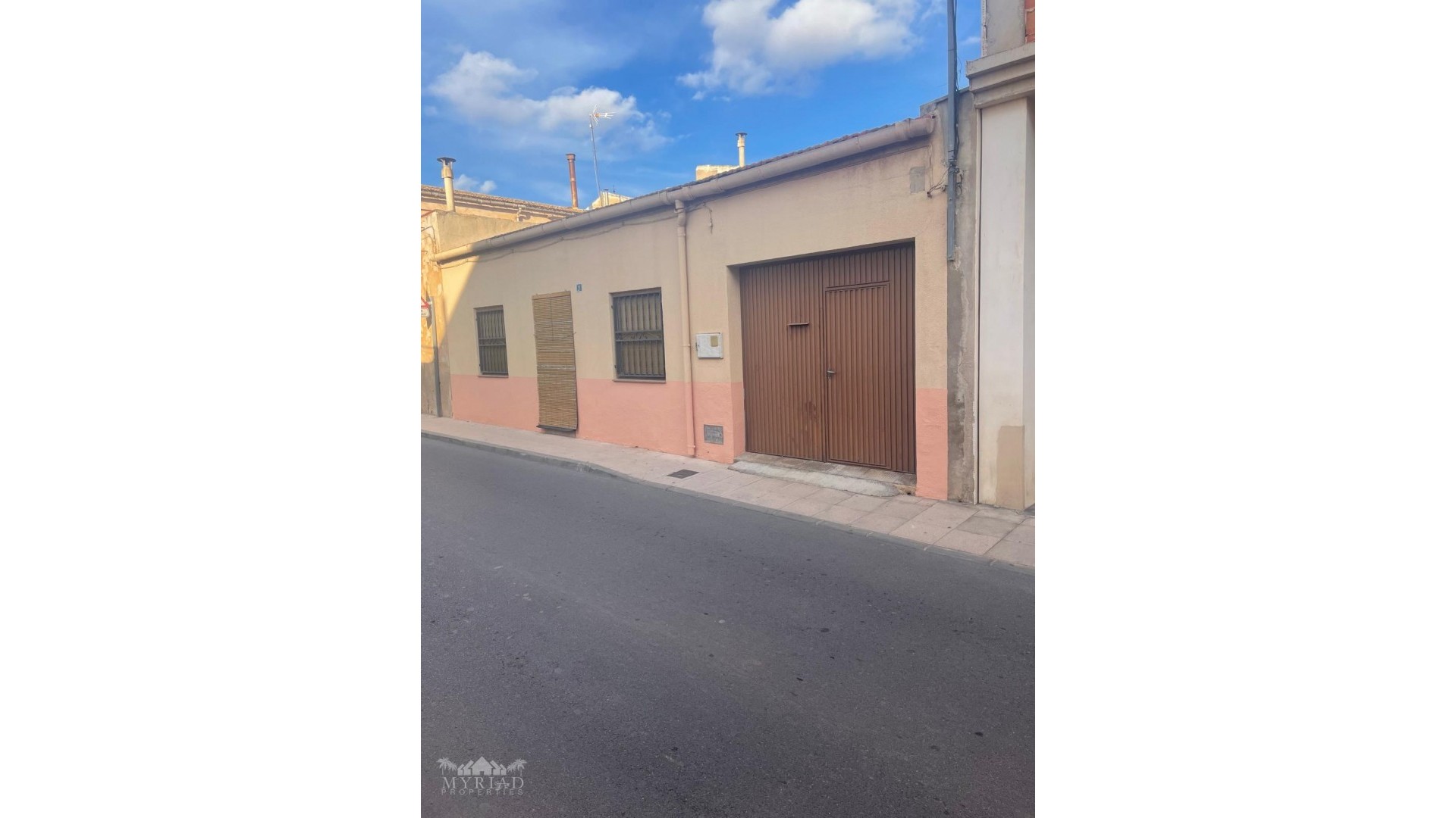 Revente - Maison de ville -
Pinoso - Pinoso Alicante