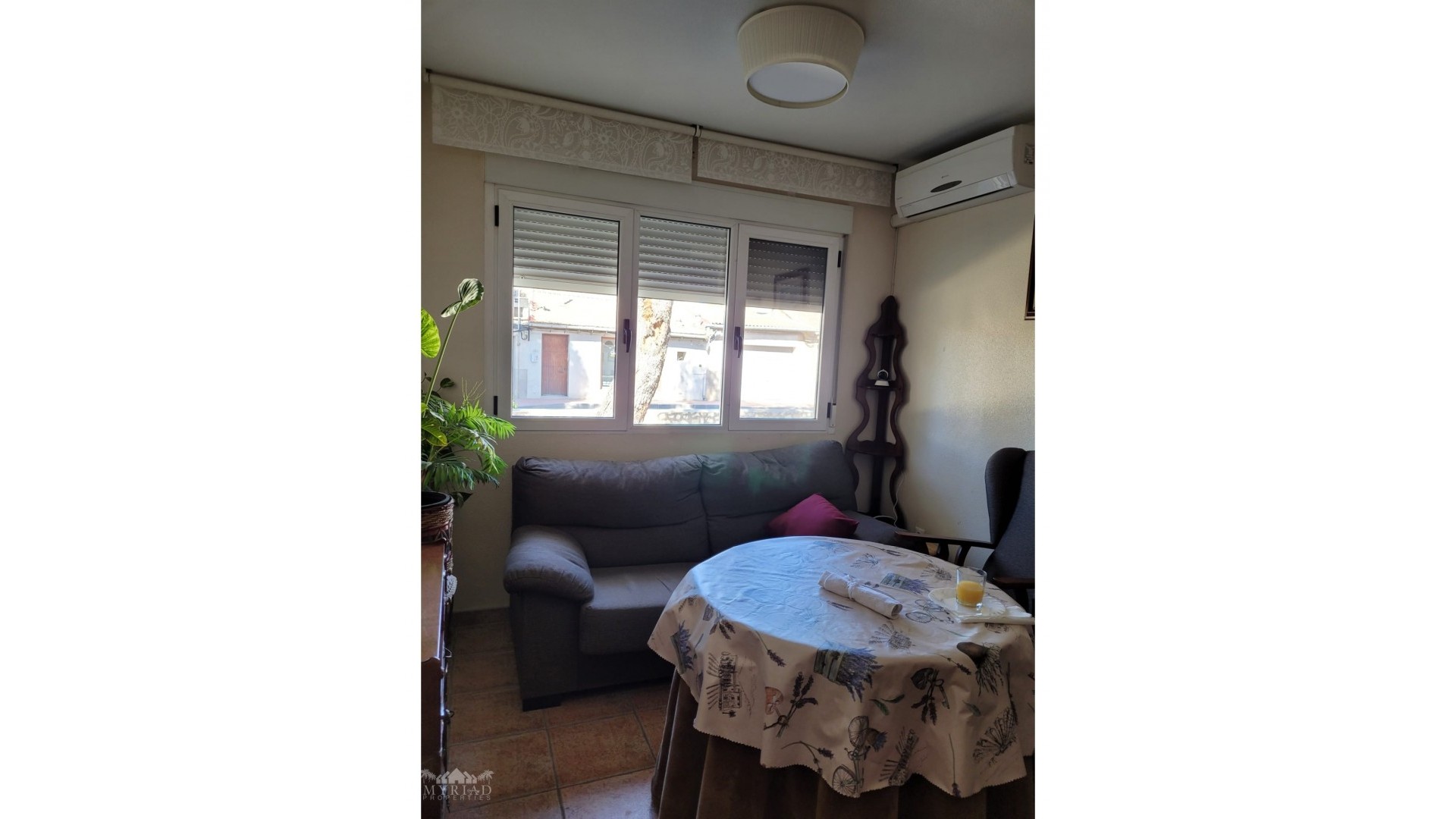 Revente - Maison de ville -
Pinoso - Pinoso Alicante