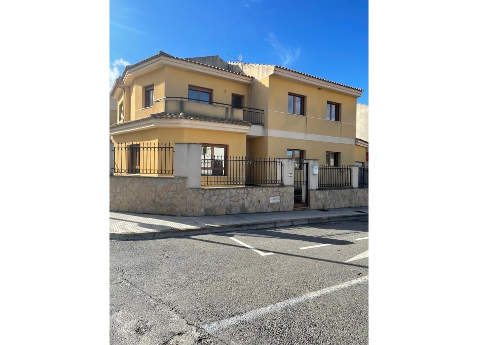 Revente - Maison de ville -
Pinoso - Pinoso Alicante