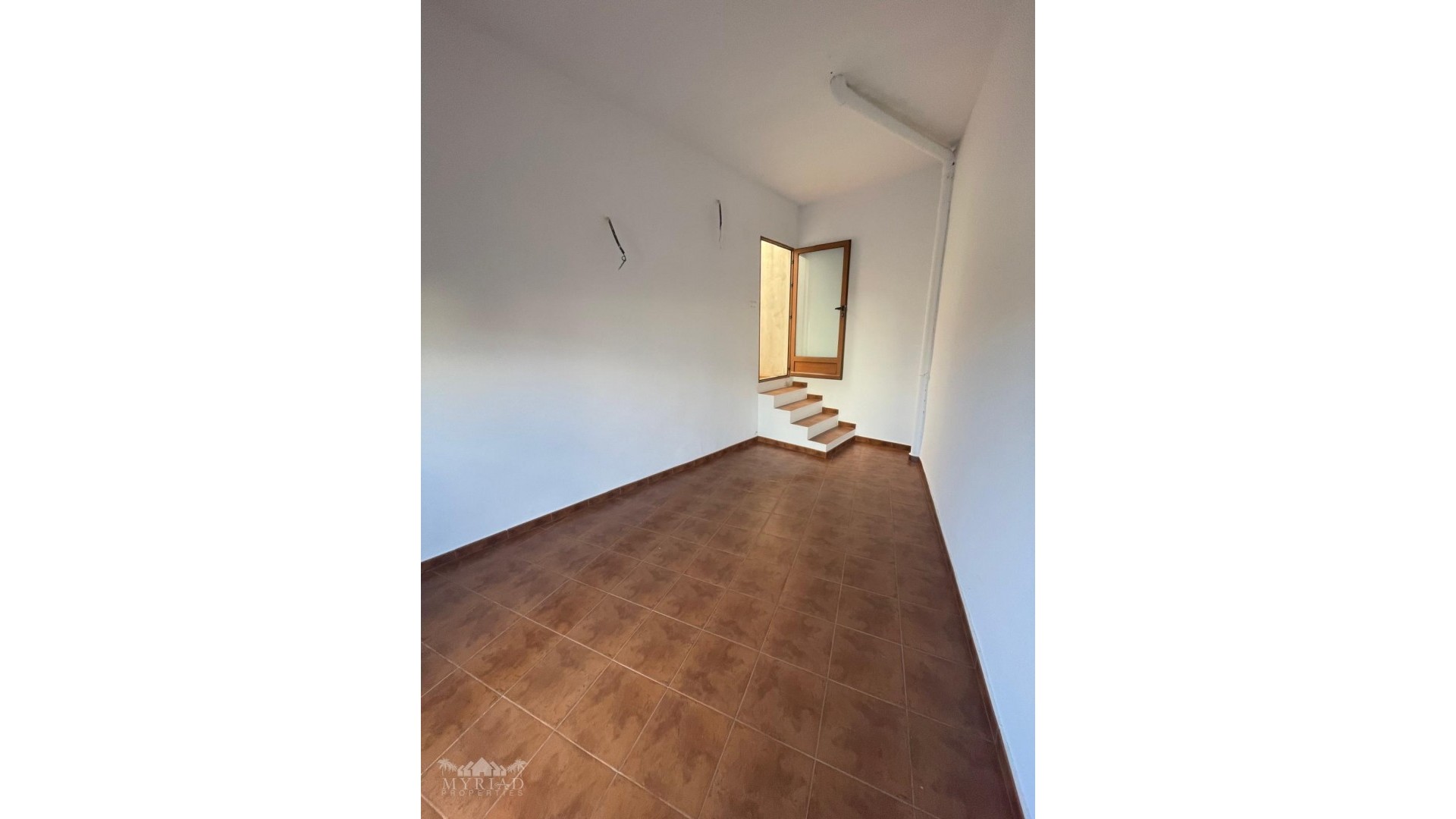 Revente - Maison de ville -
Pinoso - Pinoso Alicante