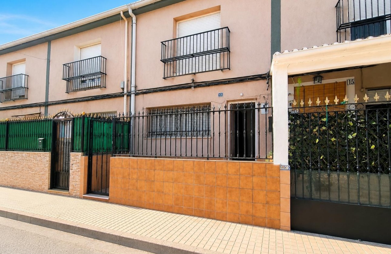 Revente - Maison de ville -
Pinoso