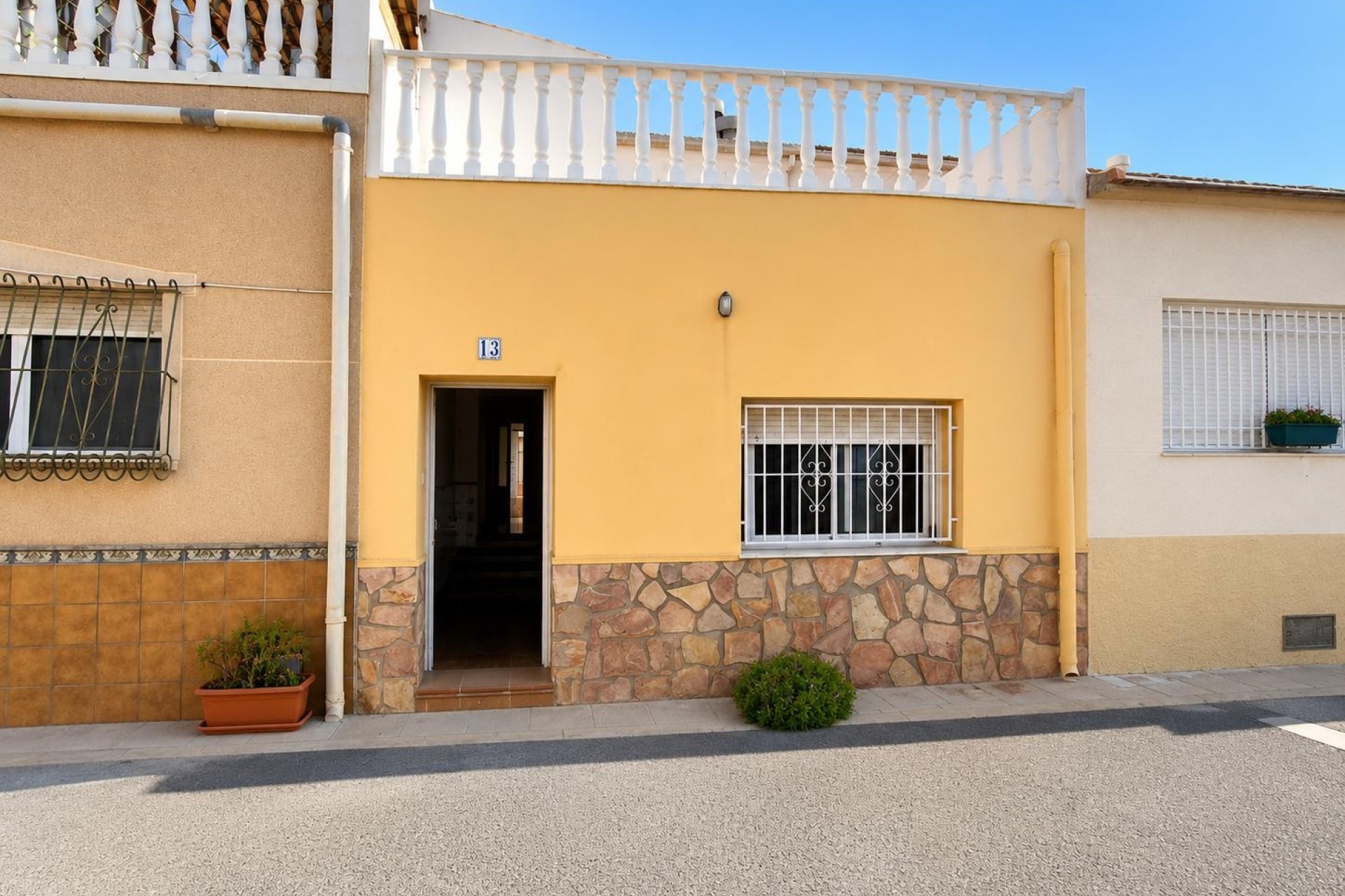 Revente - Maison de ville -
Pinoso