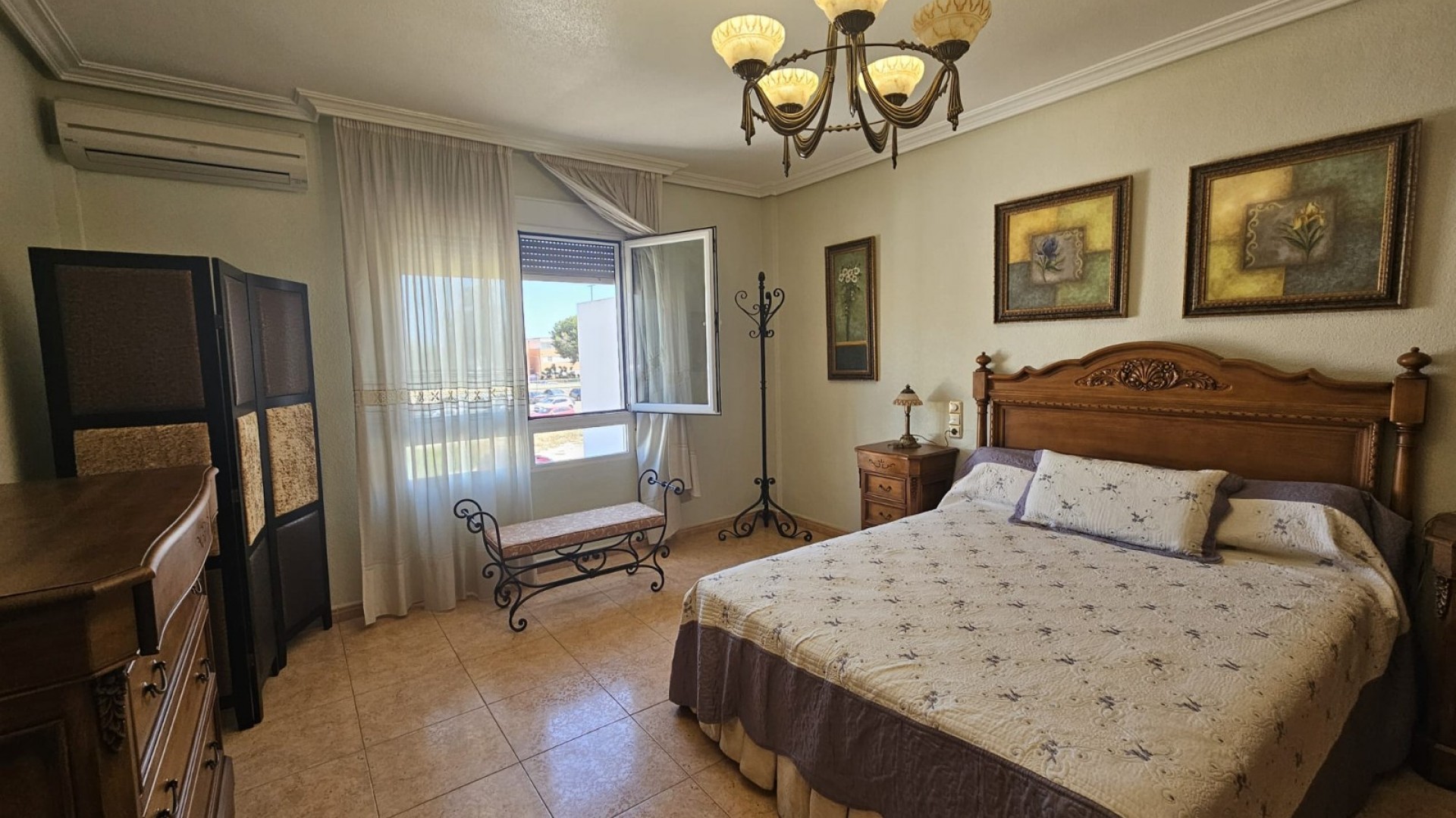 Revente - Maison de ville -
Rojales - Pueblo