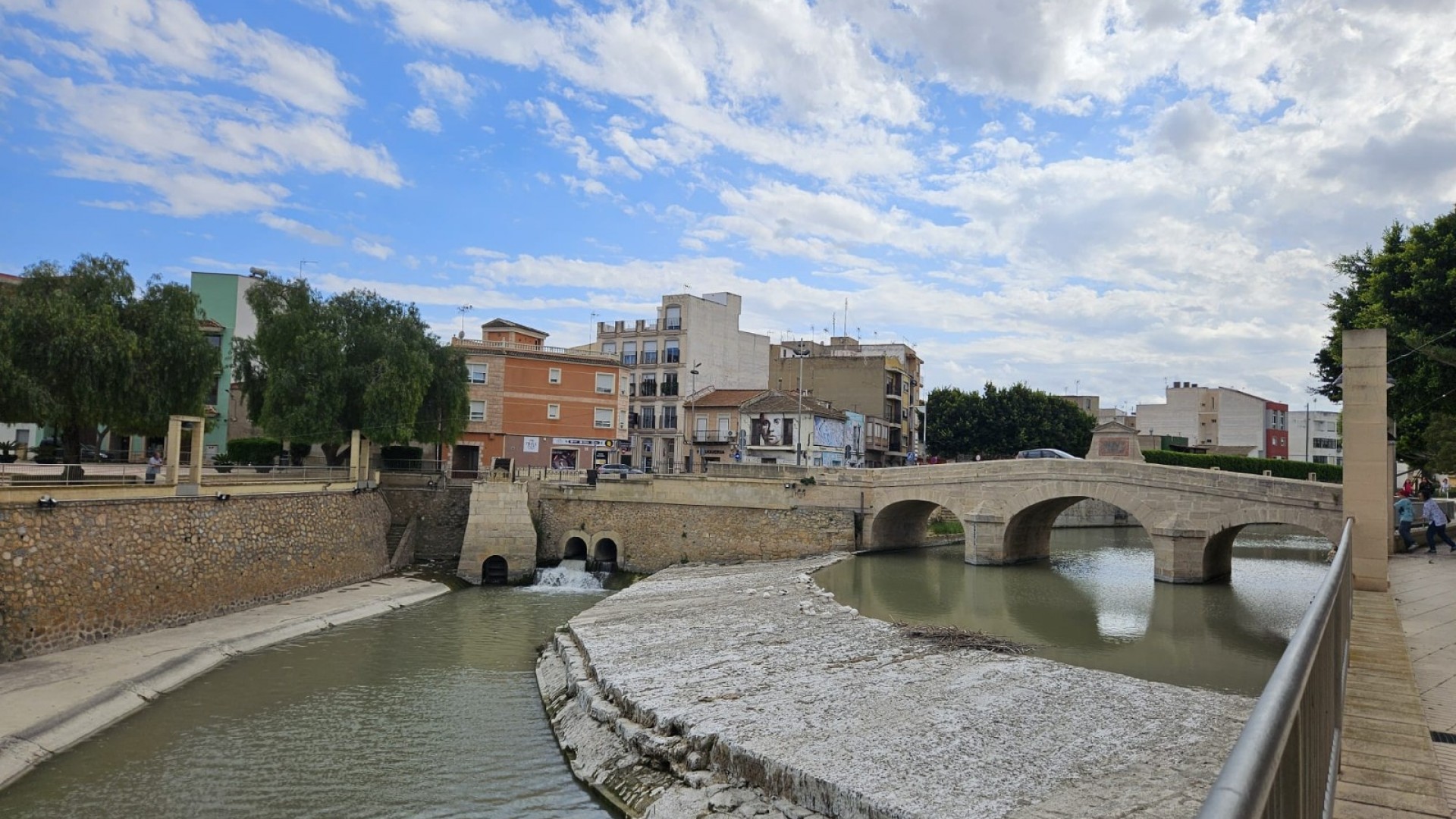 Revente - Maison de ville -
Rojales - Pueblo