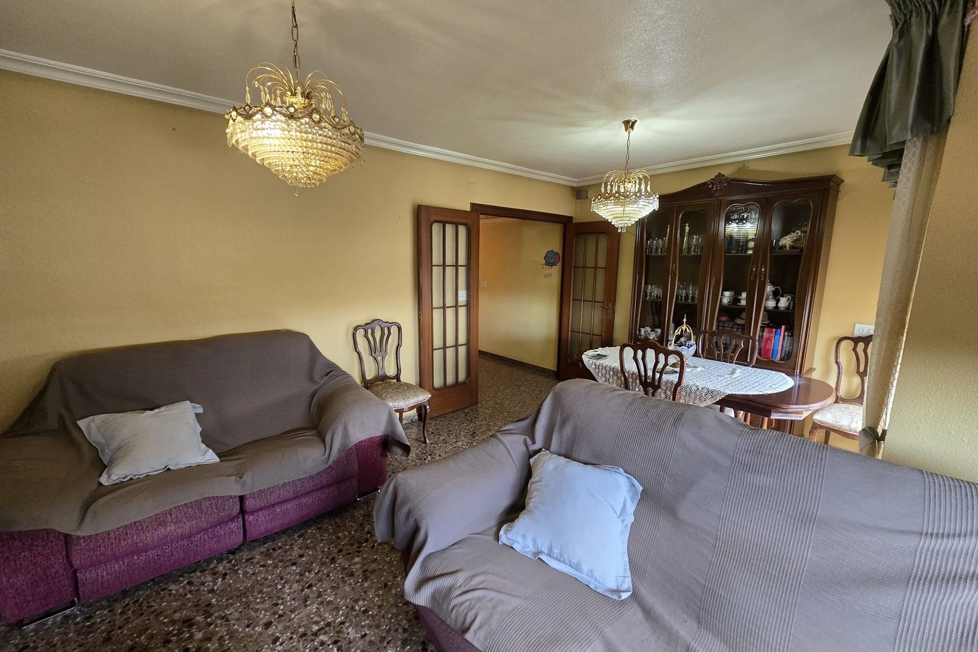 Revente - Maison de ville -
Salinas