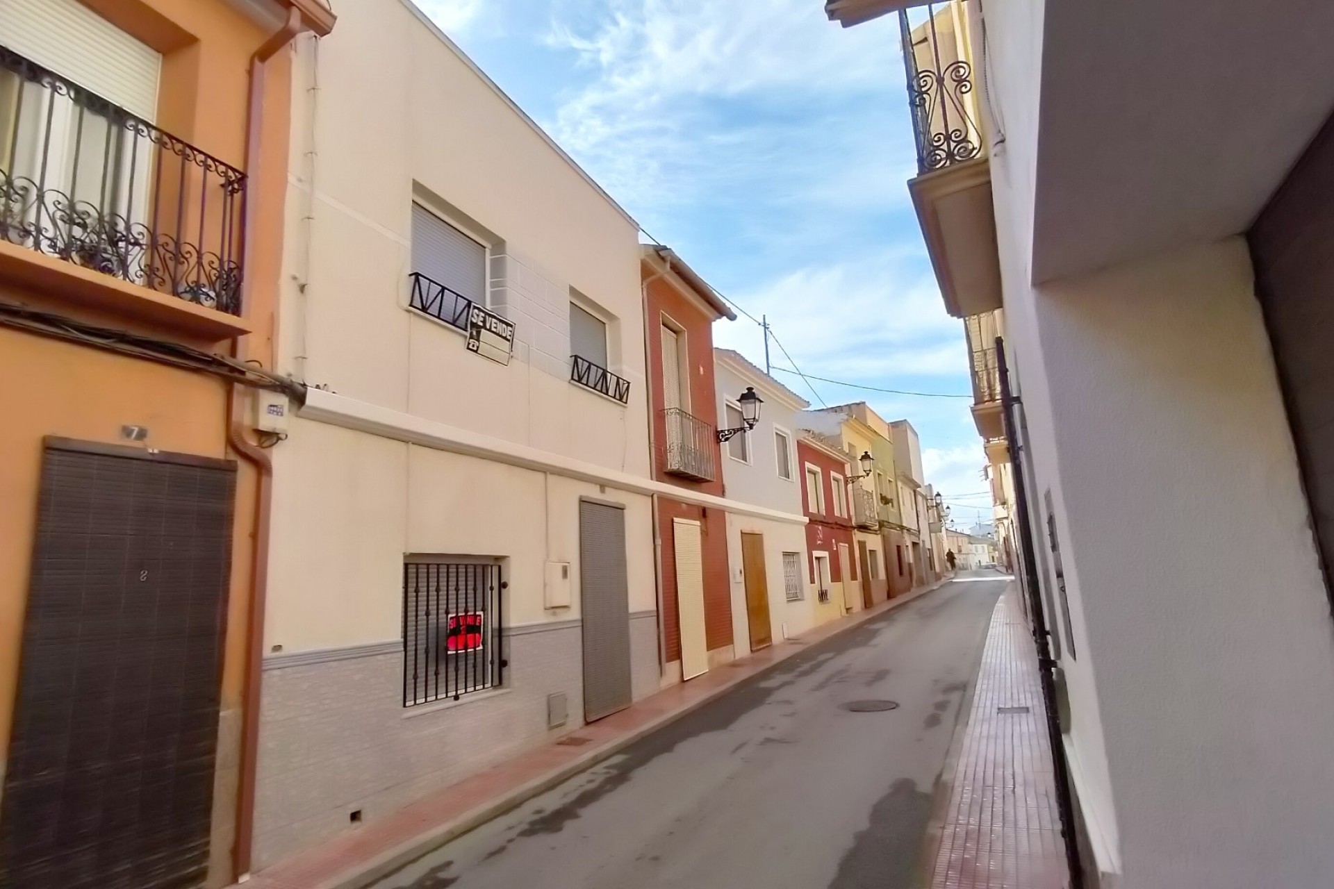Revente - Maison de ville -
SAX - Inland