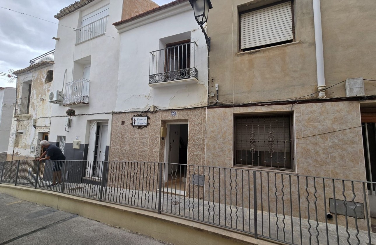 Revente - Maison de ville -
SAX