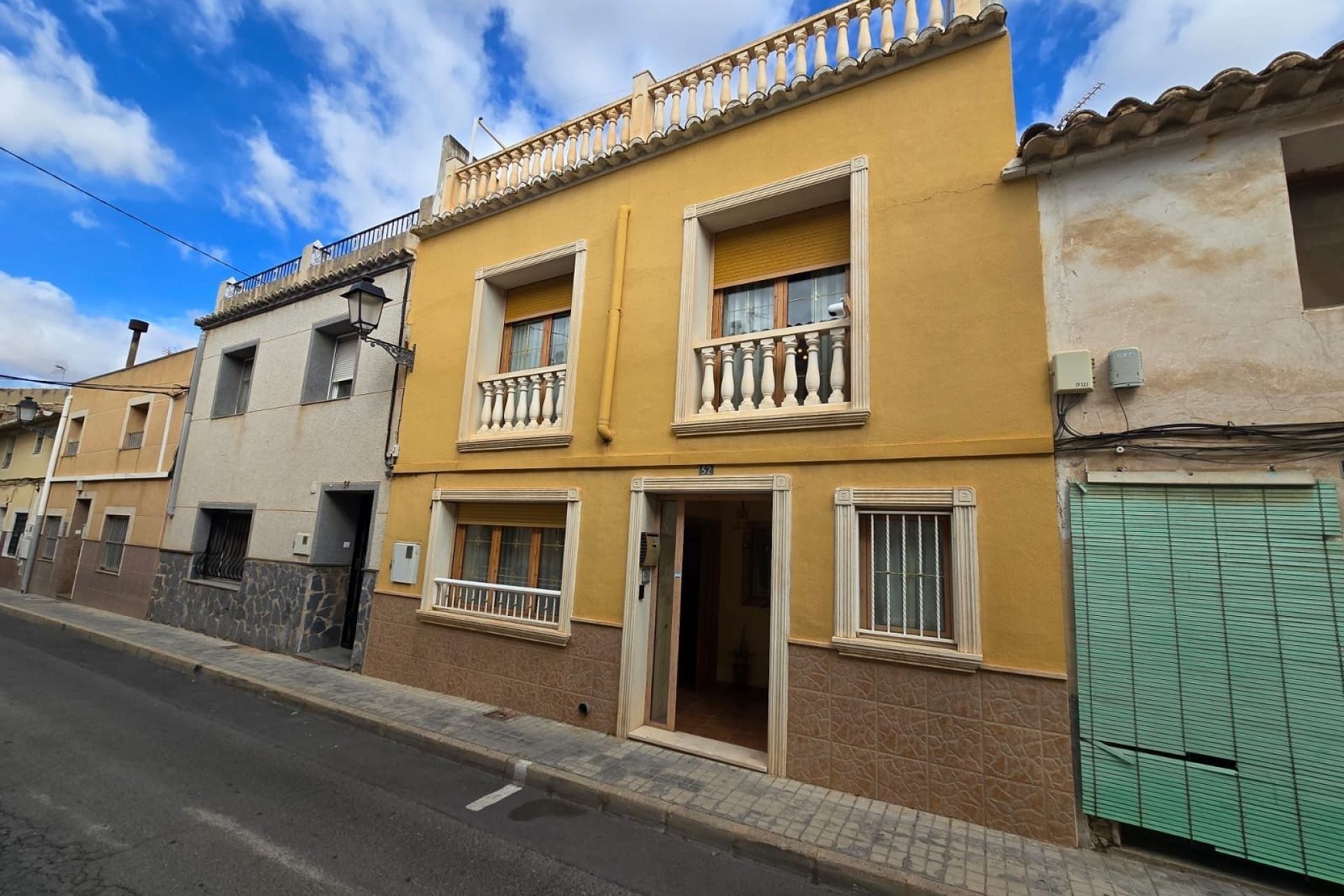 Revente - Maison de ville -
SAX