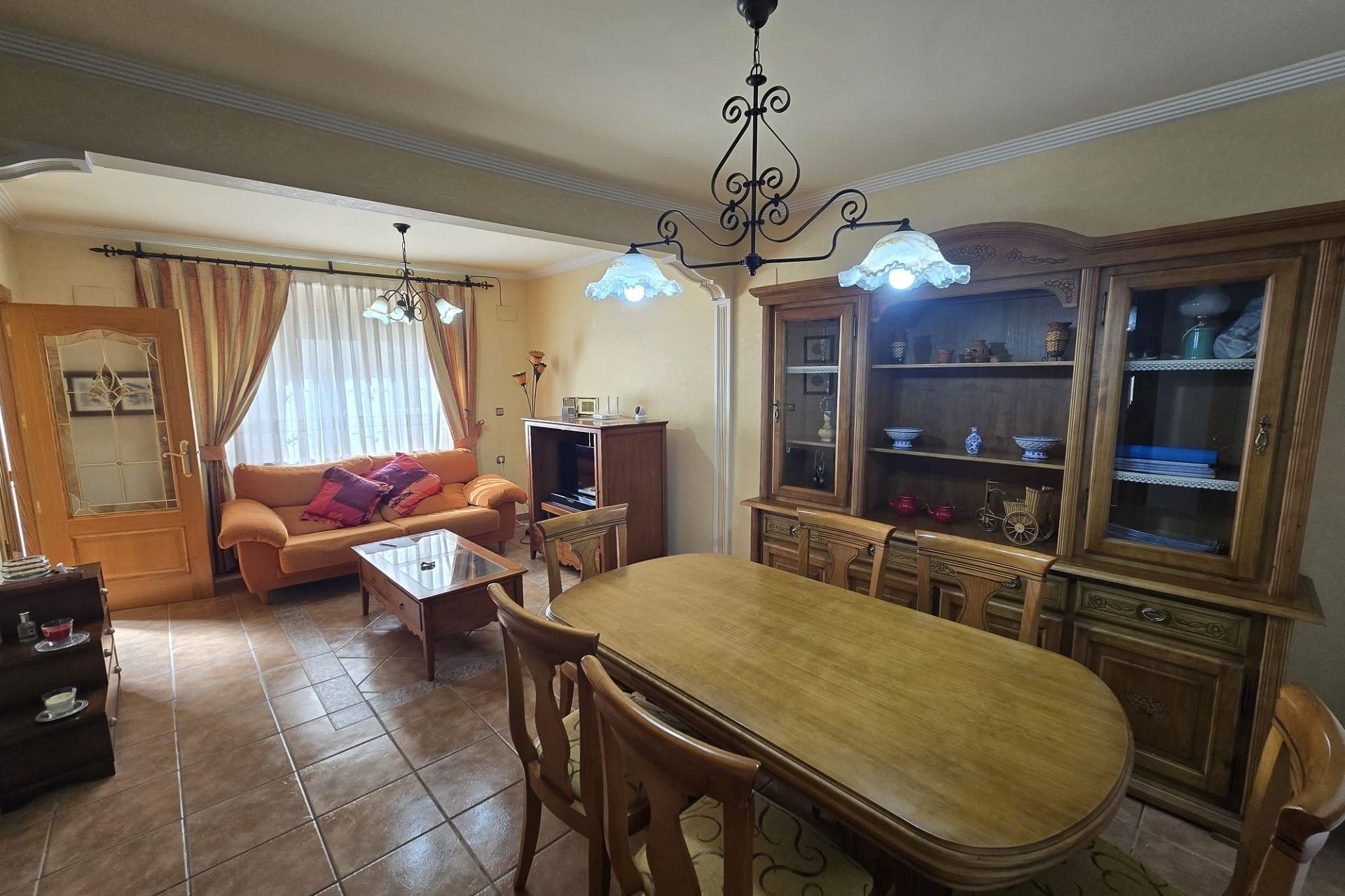 Revente - Maison de ville -
SAX