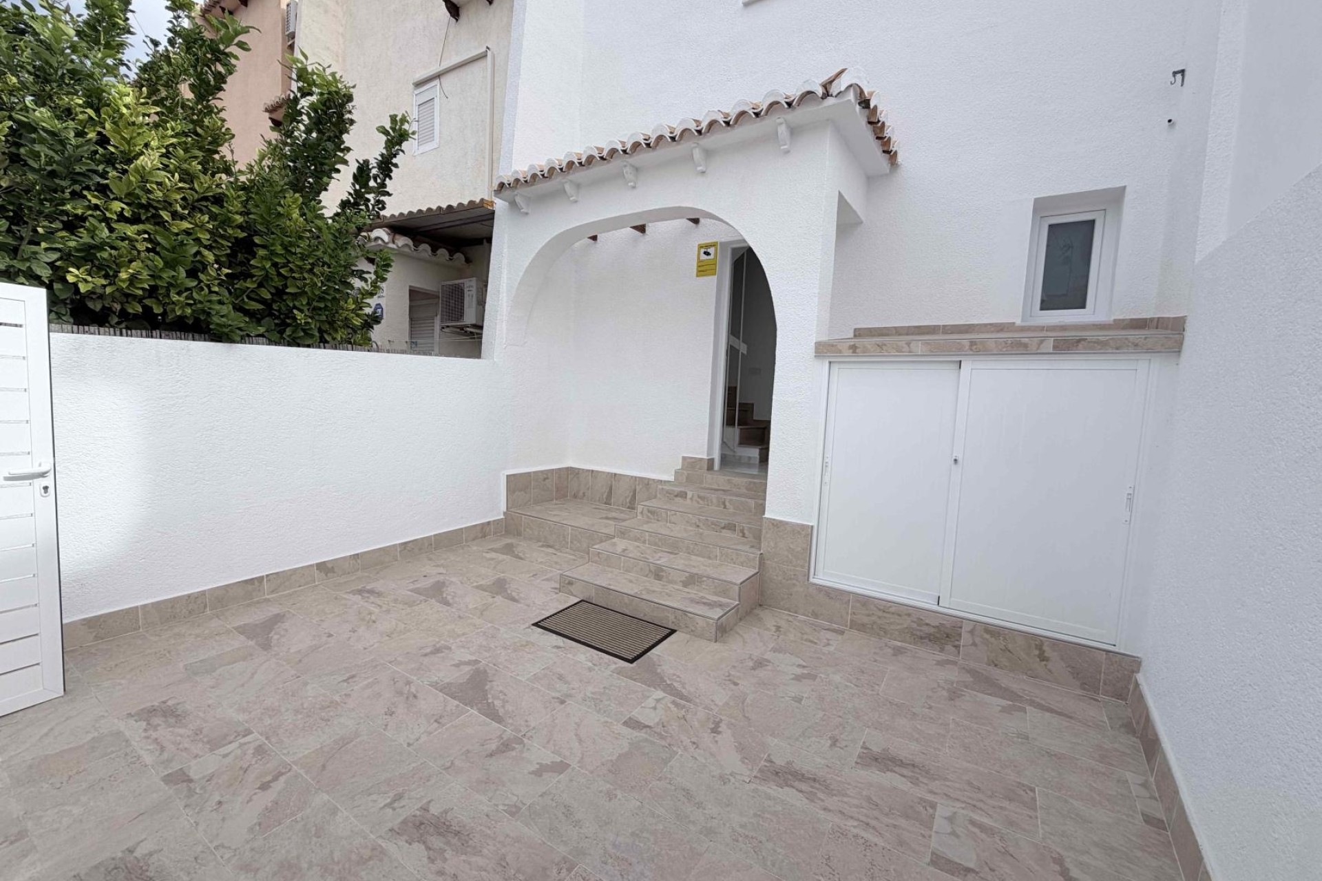 Revente - Maison de ville -
Torrevieja - Costa Blanca