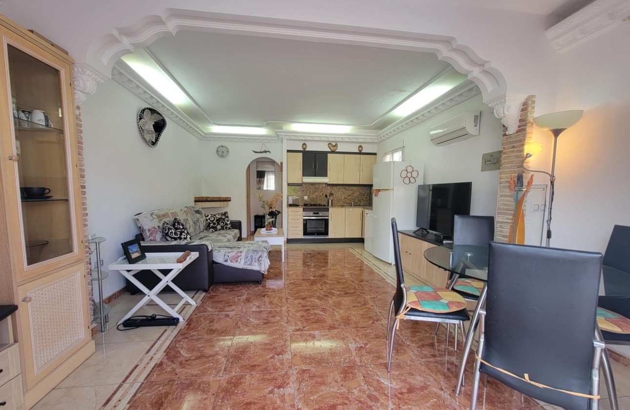Revente - Maison de ville -
Torrevieja - El chaparral