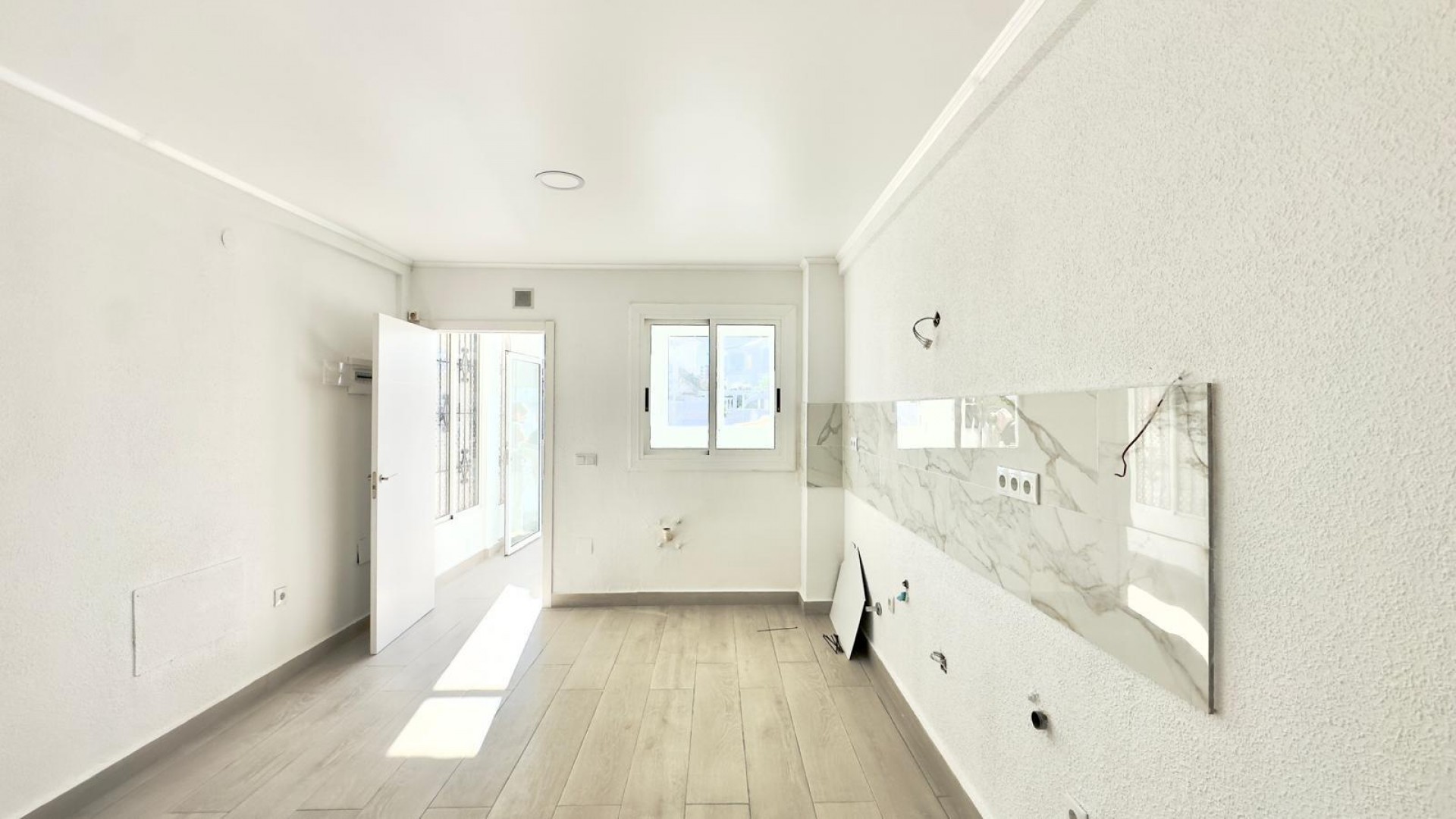 Revente - Maison de ville -
Torrevieja - La Mata