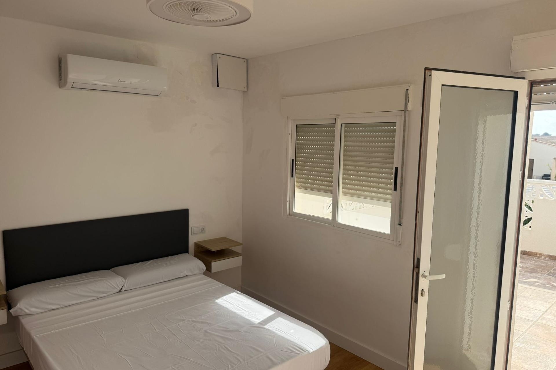 Revente - Maison de ville -
Torrevieja - La Siesta - El Salado - Torreta