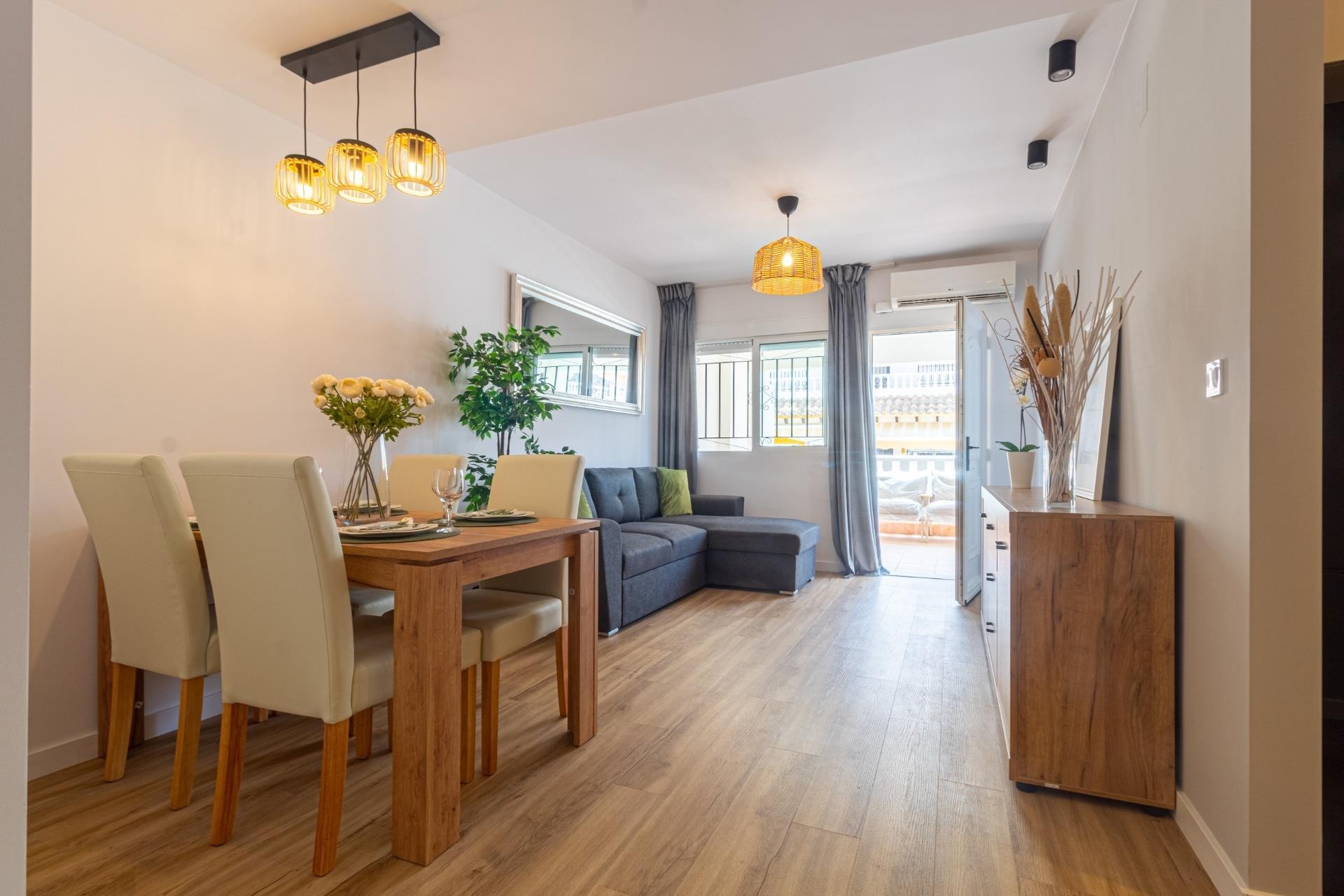 Revente - Maison de ville -
Torrevieja - Los altos