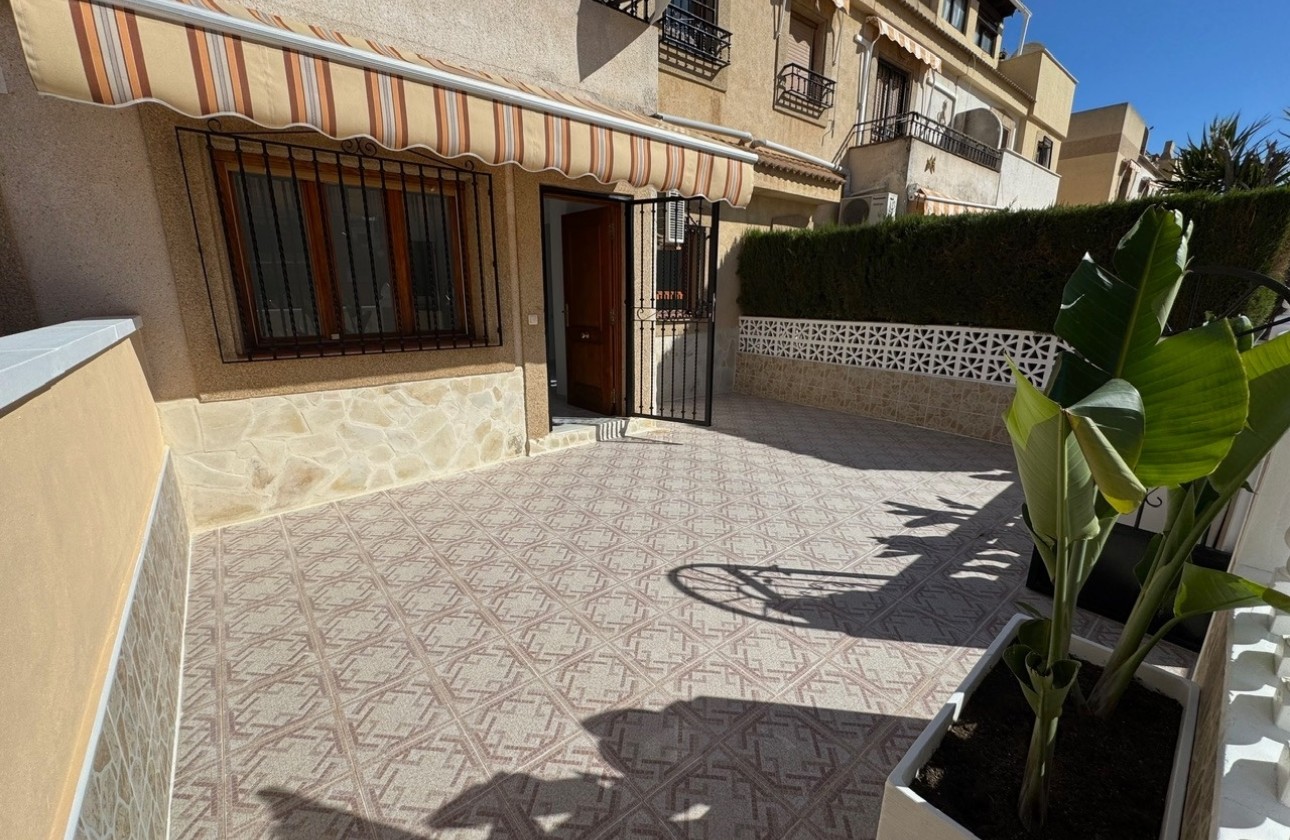 Revente - Maison de ville -
Torrevieja - Los Frutales